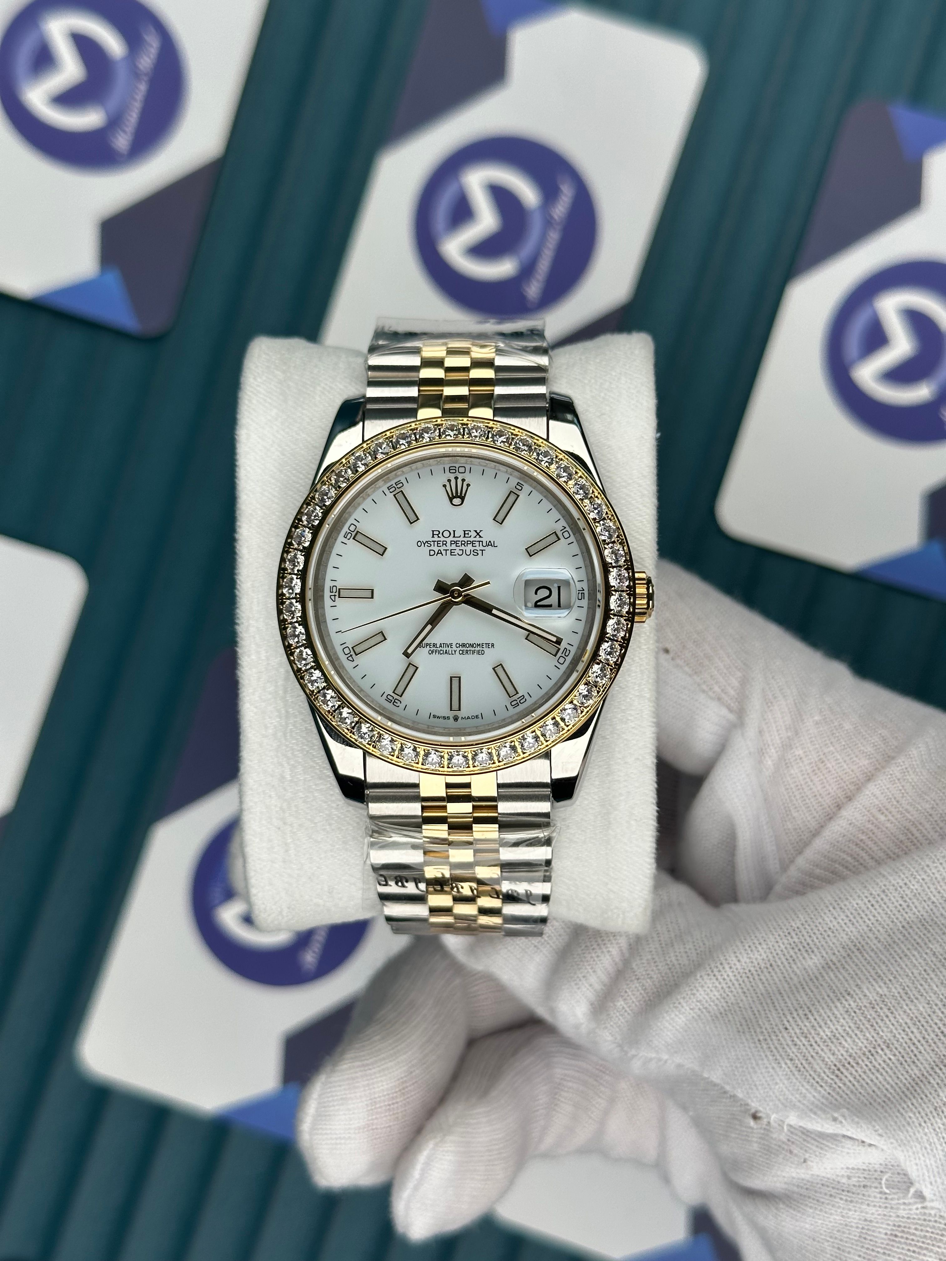 ROLEX DATEJUST WHITE DIAL DIAMOND BEZEL GOLD-SILVER JUBILE