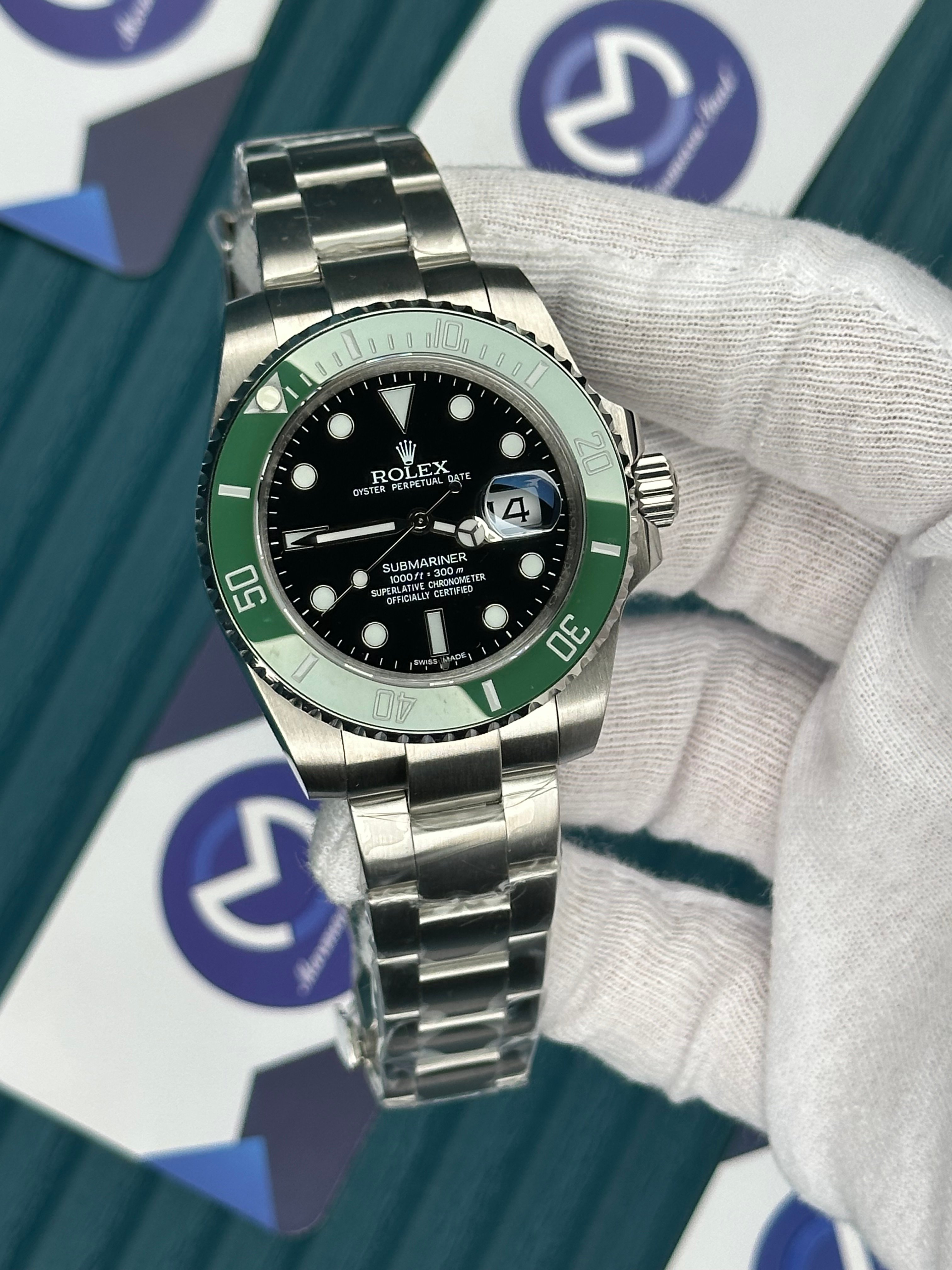 ROLEX SUBMARINER BLACK DIAL GREEN BEZEL SILVER OYSTER