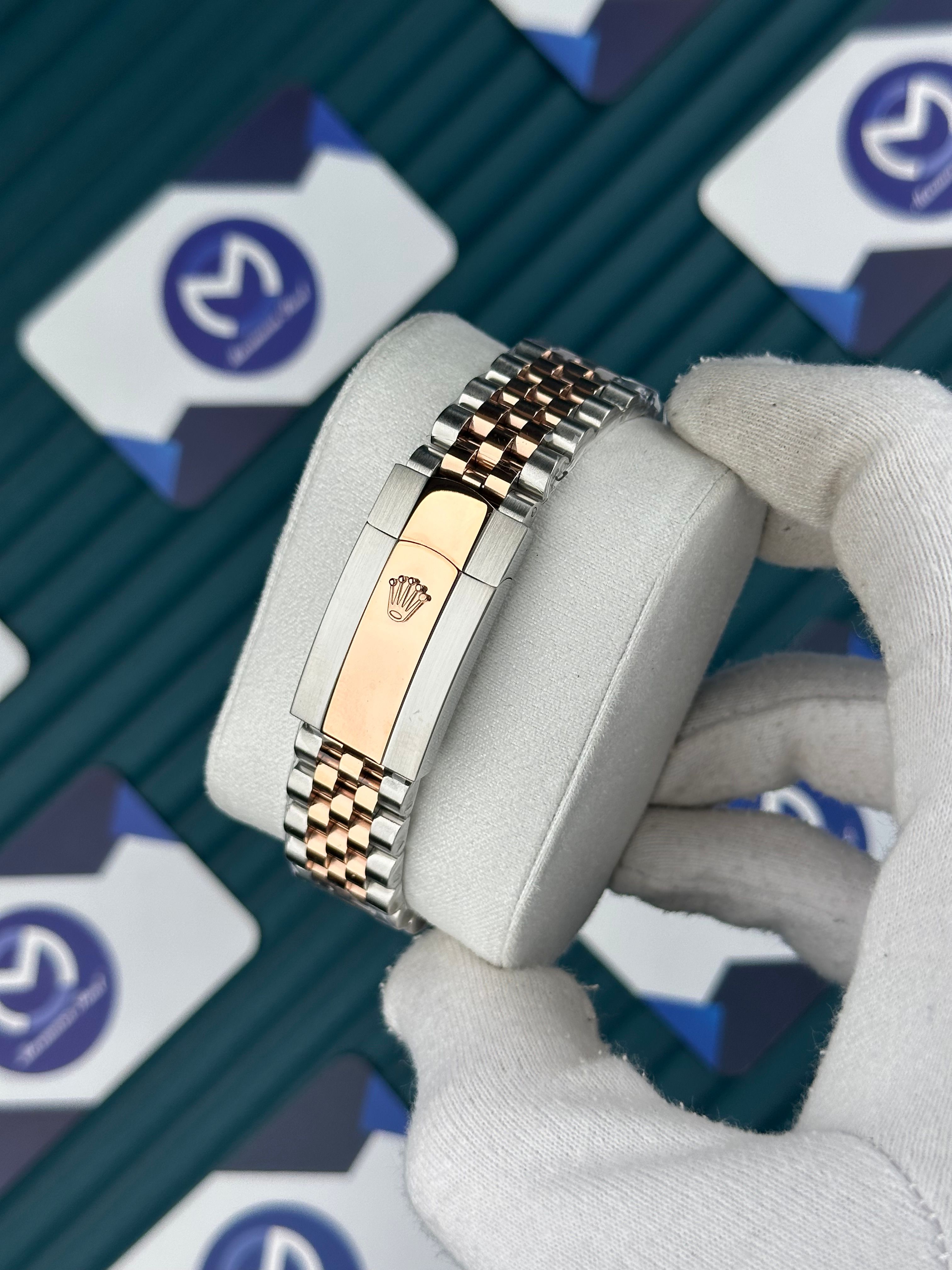 ROLEX 36 SİYAH KADRAN PIRLANTA INDEX ROSE-SILVER JUBILEE