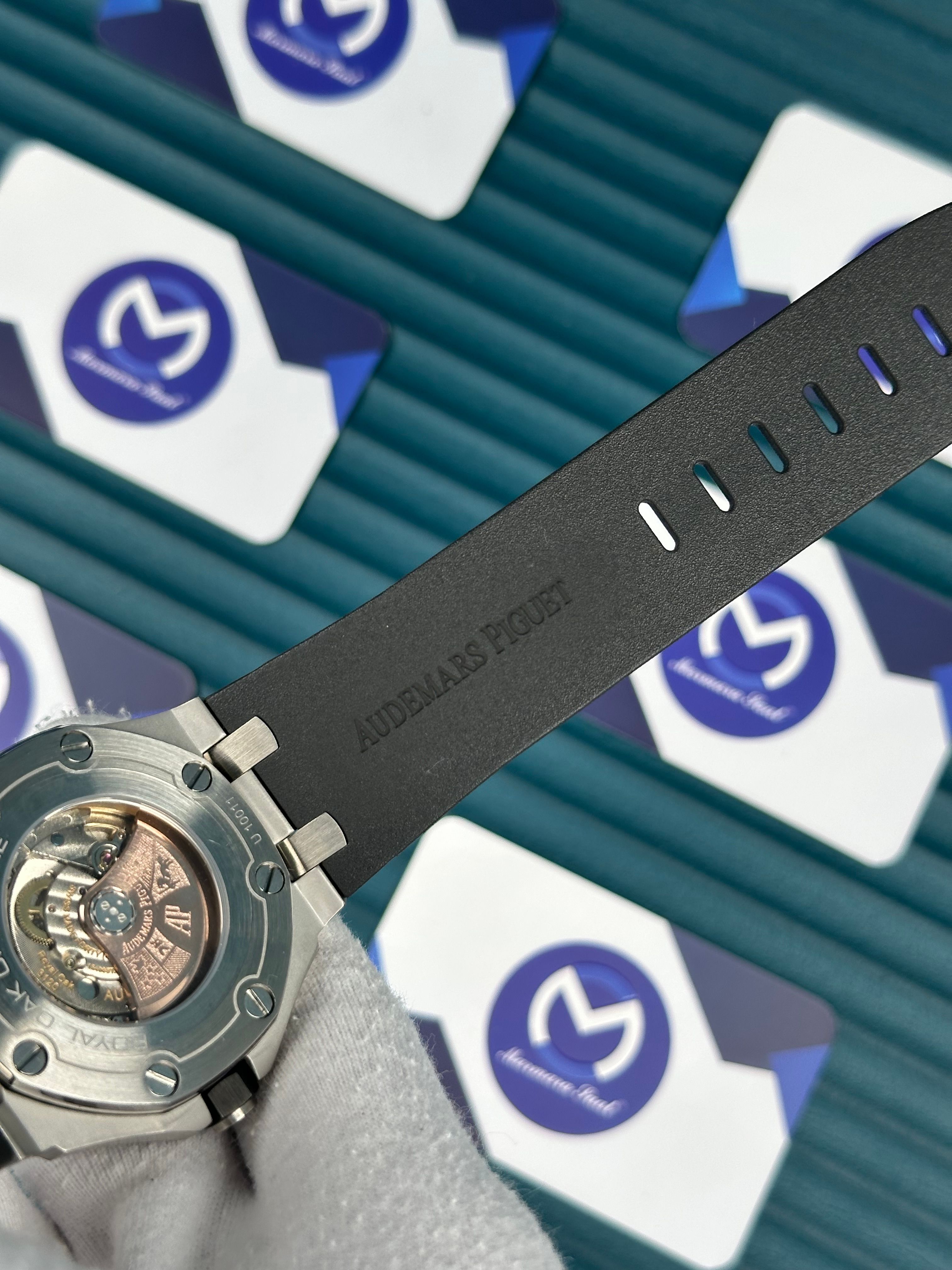 Audemars Piguet Royal Oak Offshore Diver Siyah Kadran Automatic