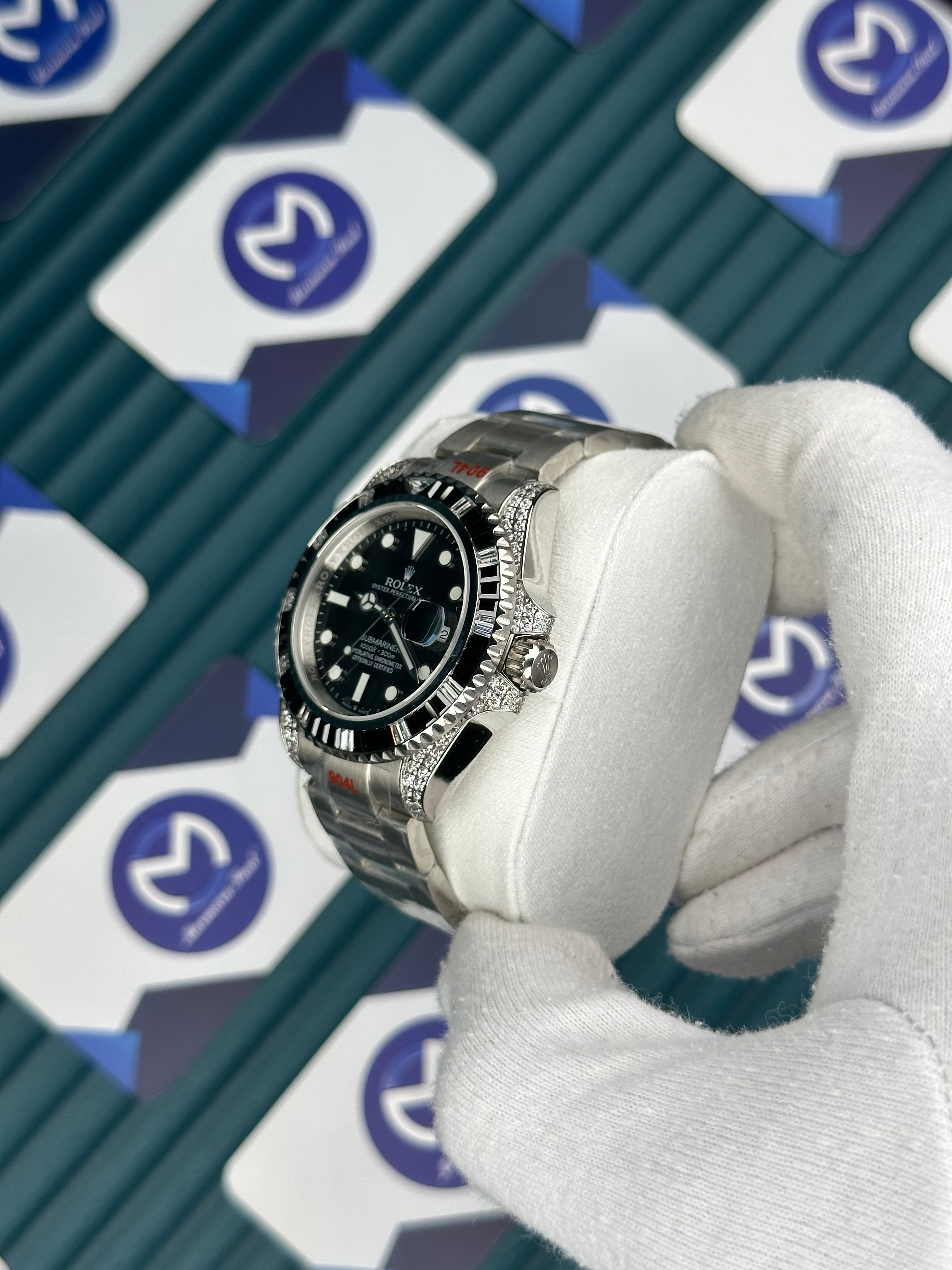 Rolex Submariner Siyah Beyaz Taşlı Bezel Siyah Kadran
