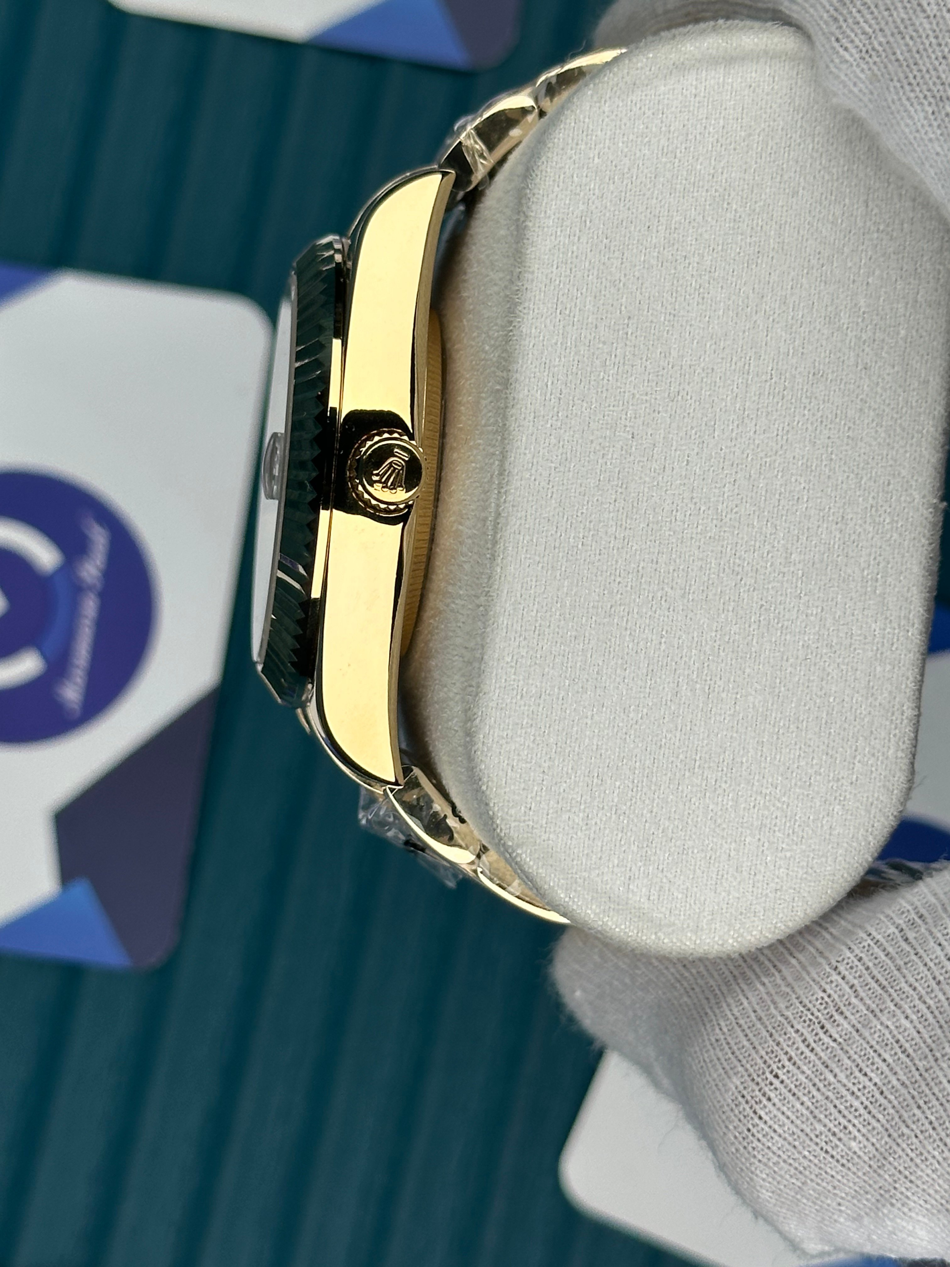 ROLEX SKY-DWELLER WHITE DIAL GOLD OYSTER
