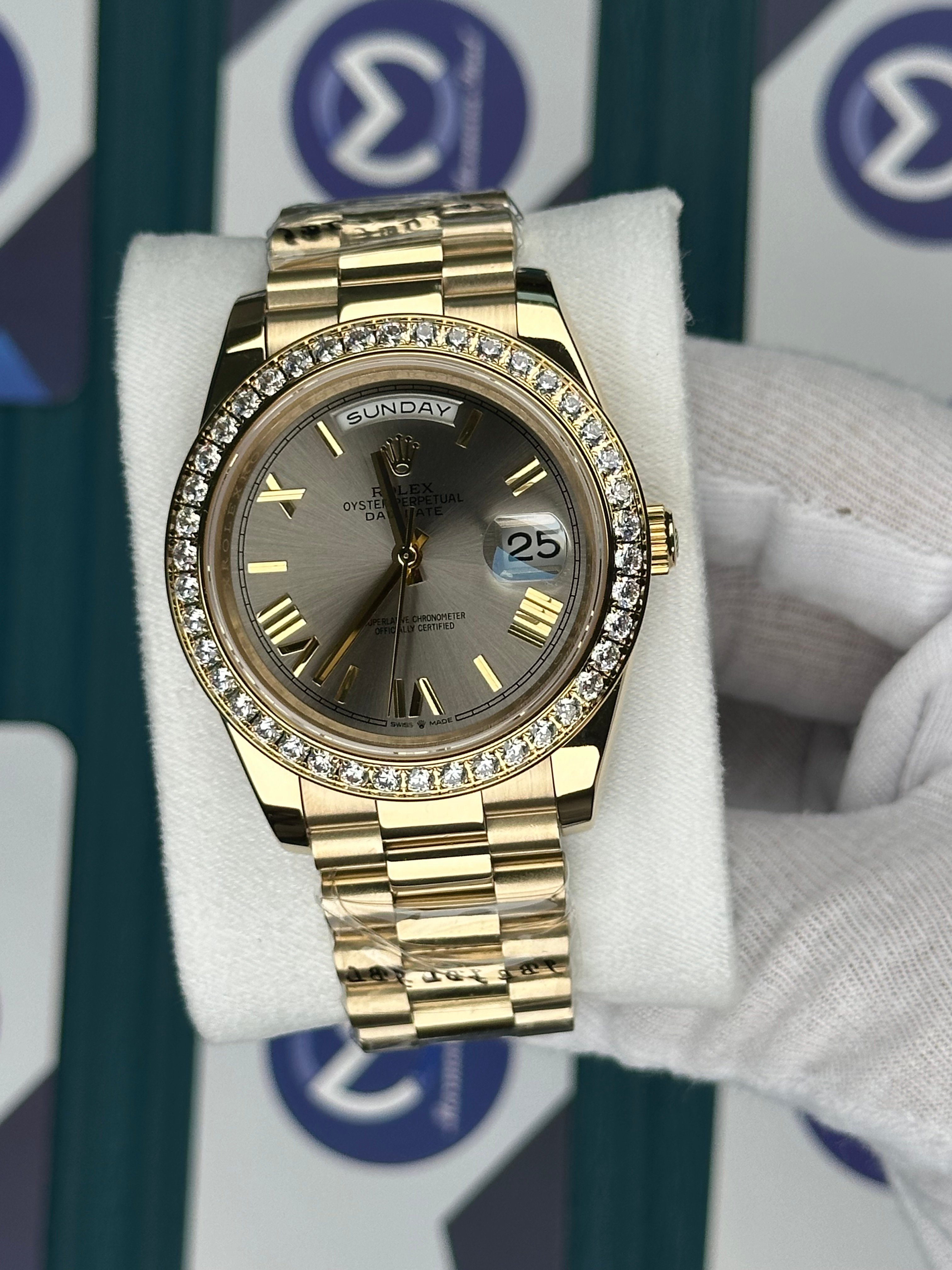 ROLEX DAY-DATE GREY DIAL ROMA INDEX DIAMOND BEZEL GOLD PRESIDENT
