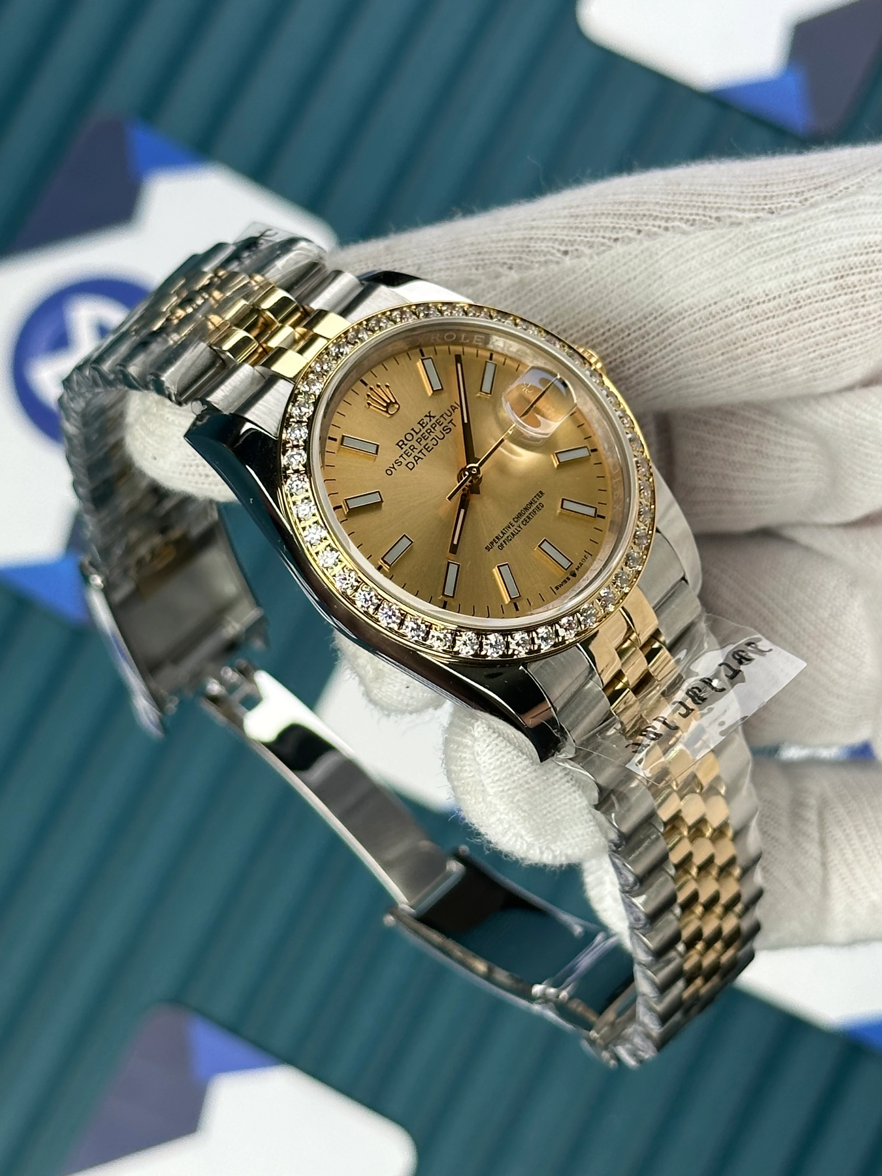 ROLEX 36 MM DATEJUST GOLD DIAL ROD INDEX DIAMOND BEZEL GOLD-SILVER JUBILE 