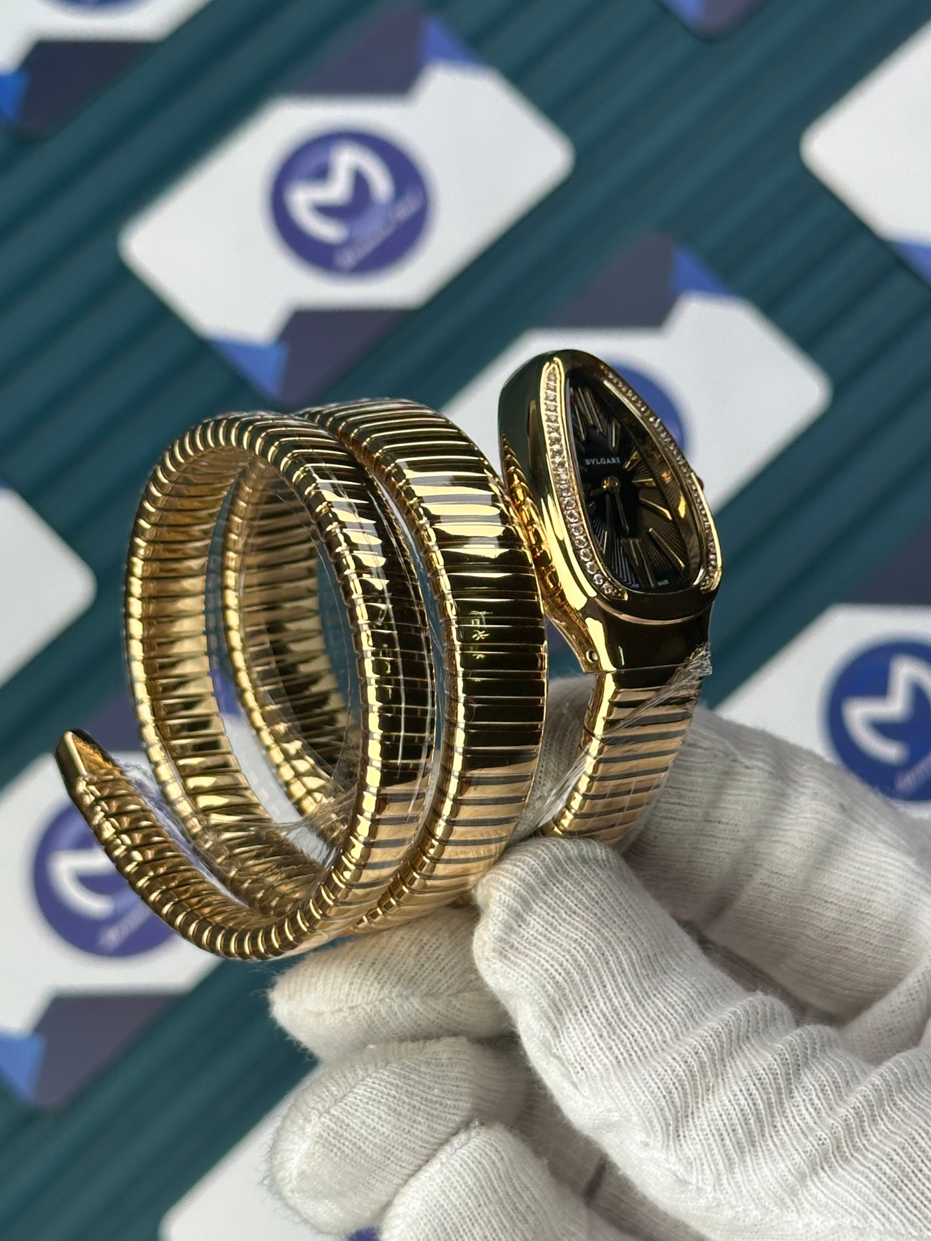 BVLGARI SERPENTI BLACK DIAL DIAMOND BEZEL GOLD LONG TUBOGAS