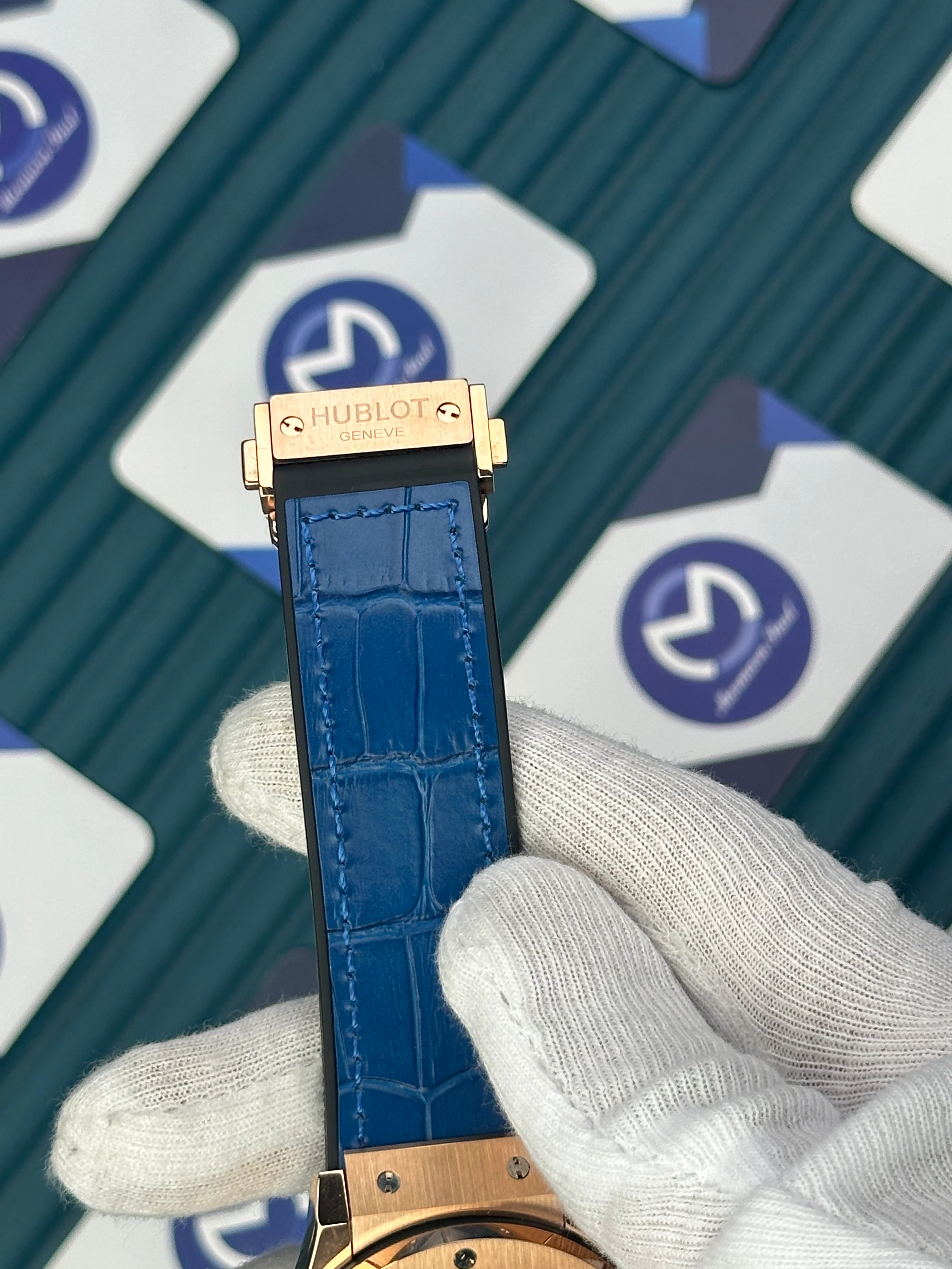 HUBLOT AUTOMATIC FUSHION VENDOME BLUE DIAL ROSE CASE BLUE LEATHER CORD