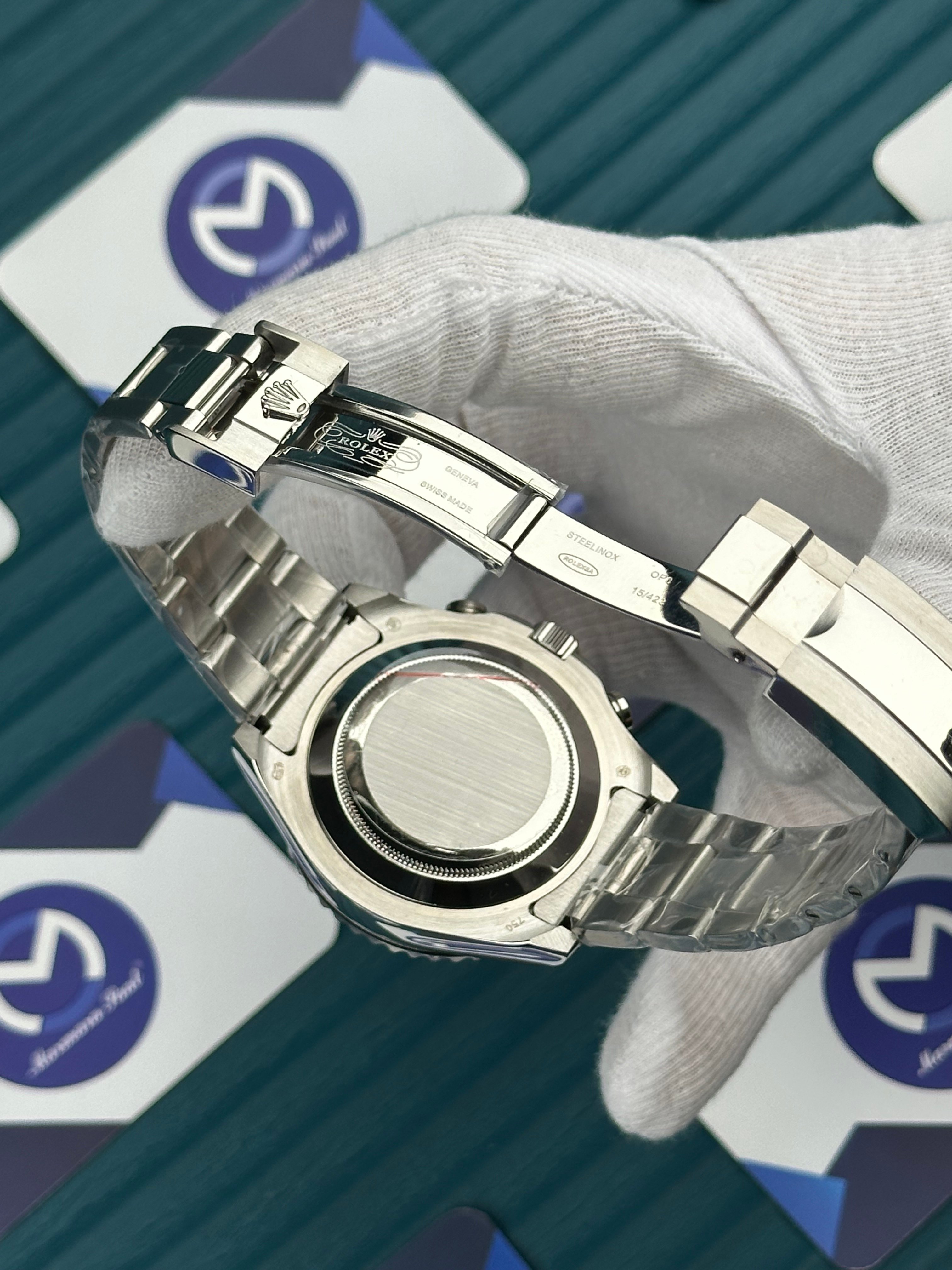 ROLEX YACHT-MASTER WHITE DIAL BLUE BEZEL SILVER OYSTER