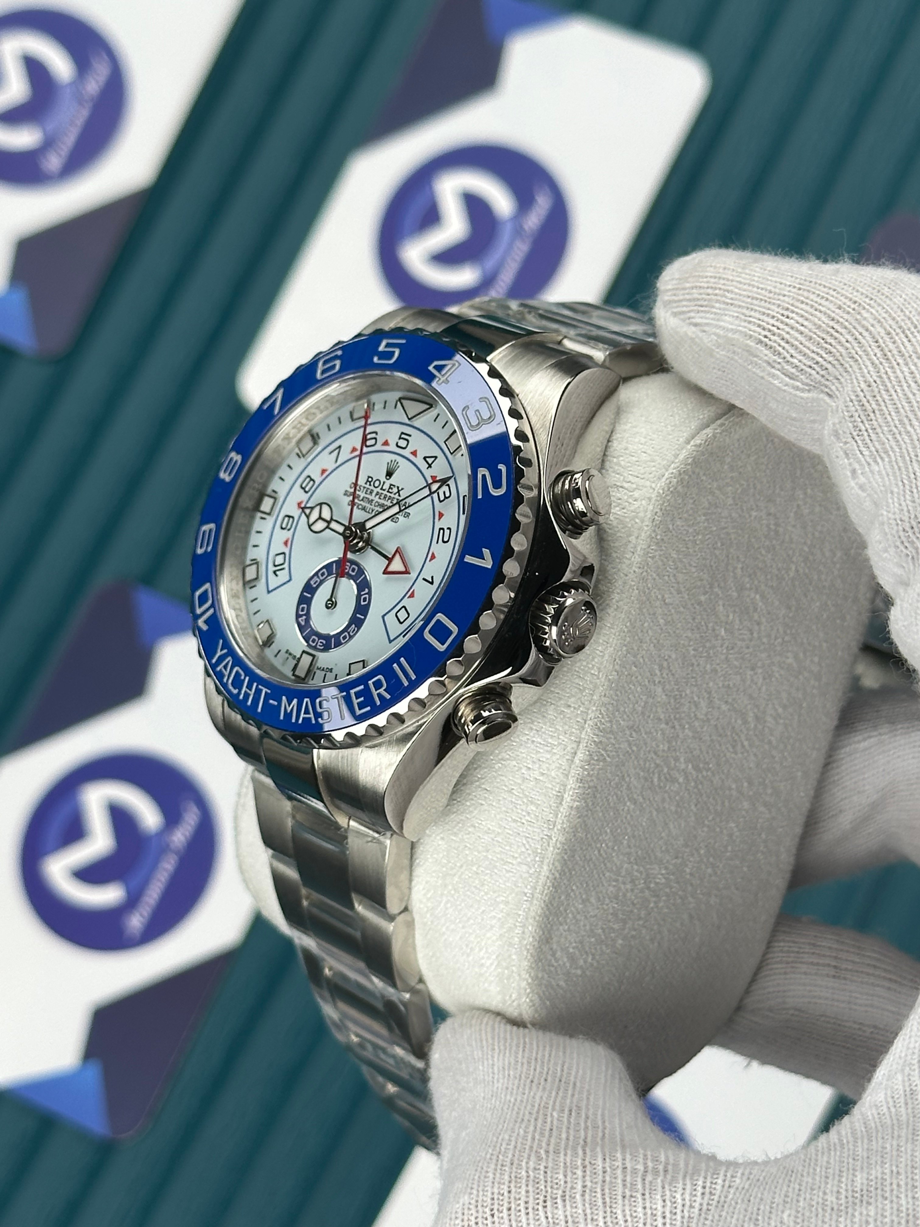 ROLEX YACHT-MASTER WHITE DIAL BLUE BEZEL SILVER OYSTER