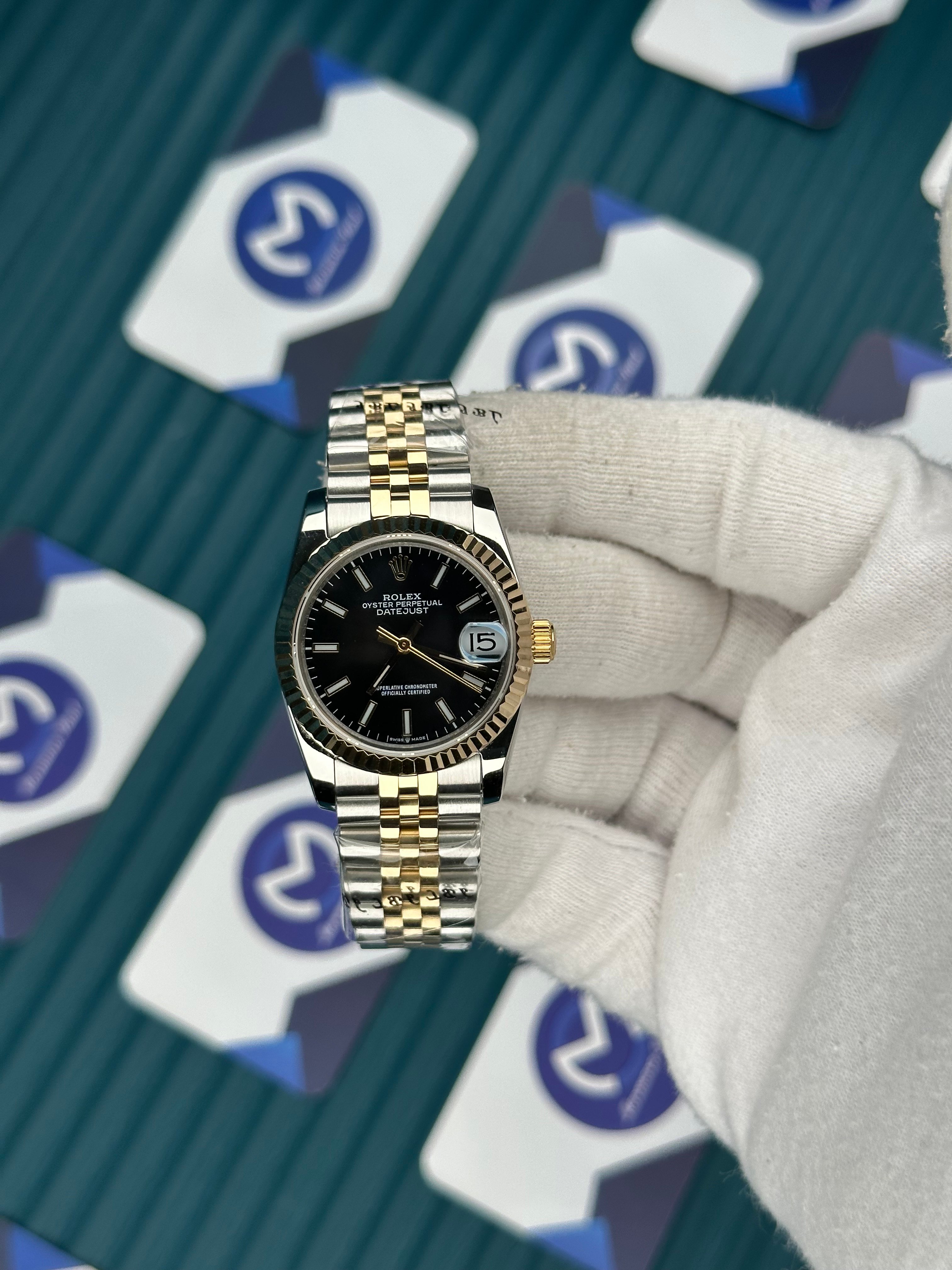 ROLEX 31 BLACK DIAL GOLD-SILVER JUBILEE