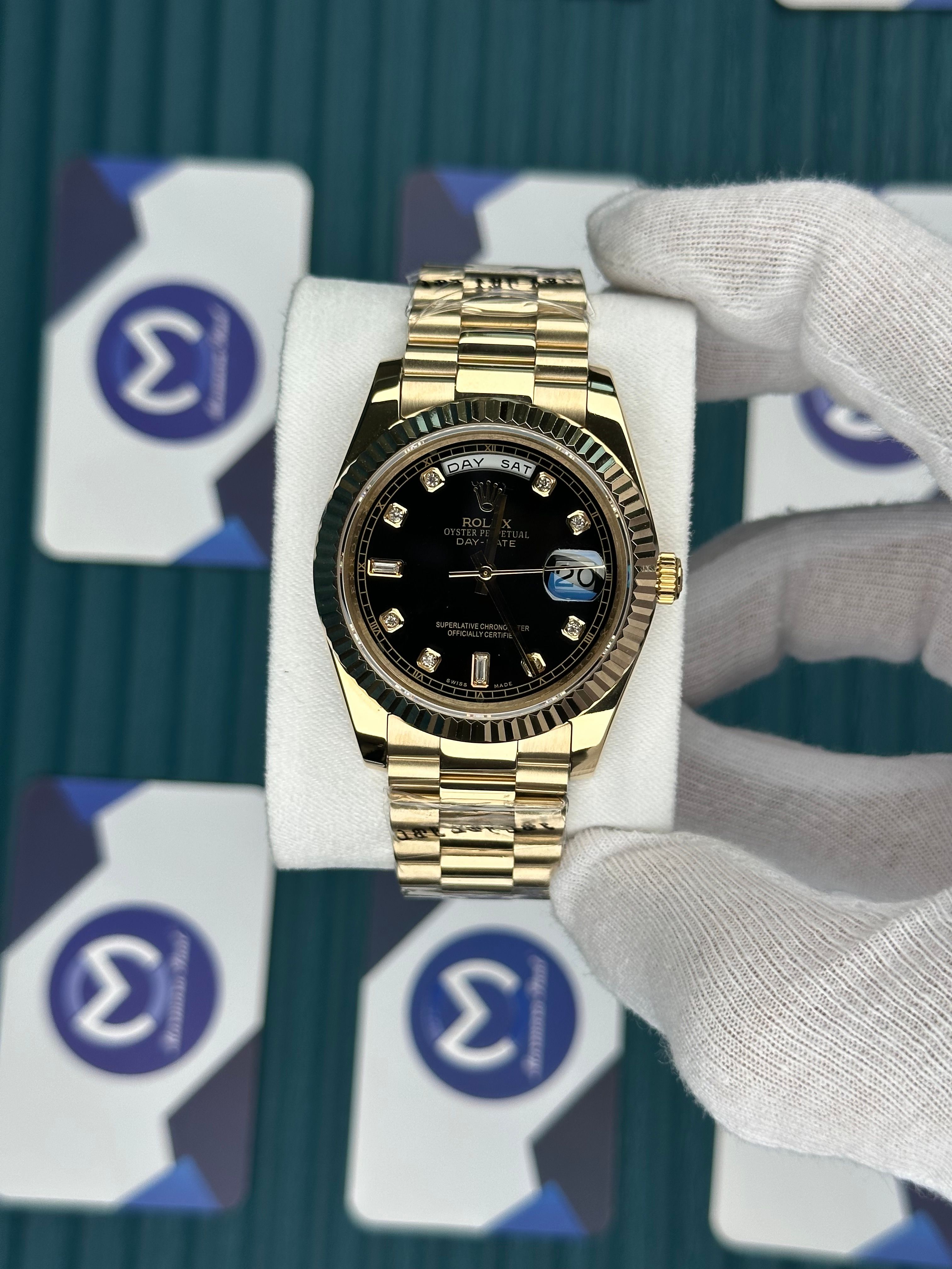 ROLEX DAY-DATE BLACK DIAL DIAMOND INDEX GOLD PRESIDENT