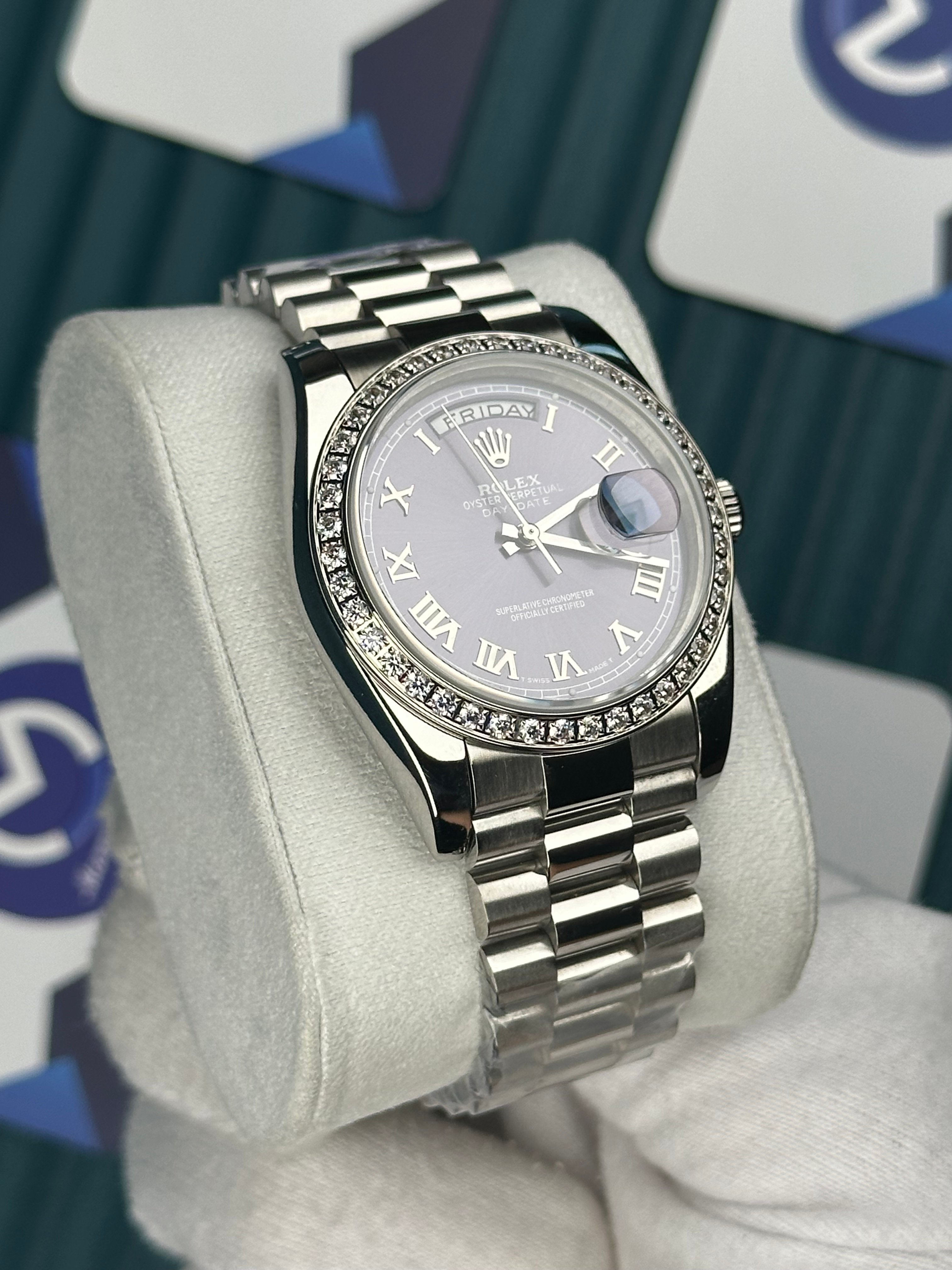 ROLEX 36 DAYDATE PATLICAN MOR PIRLANTA BEZEL SILVER PRESIDENT