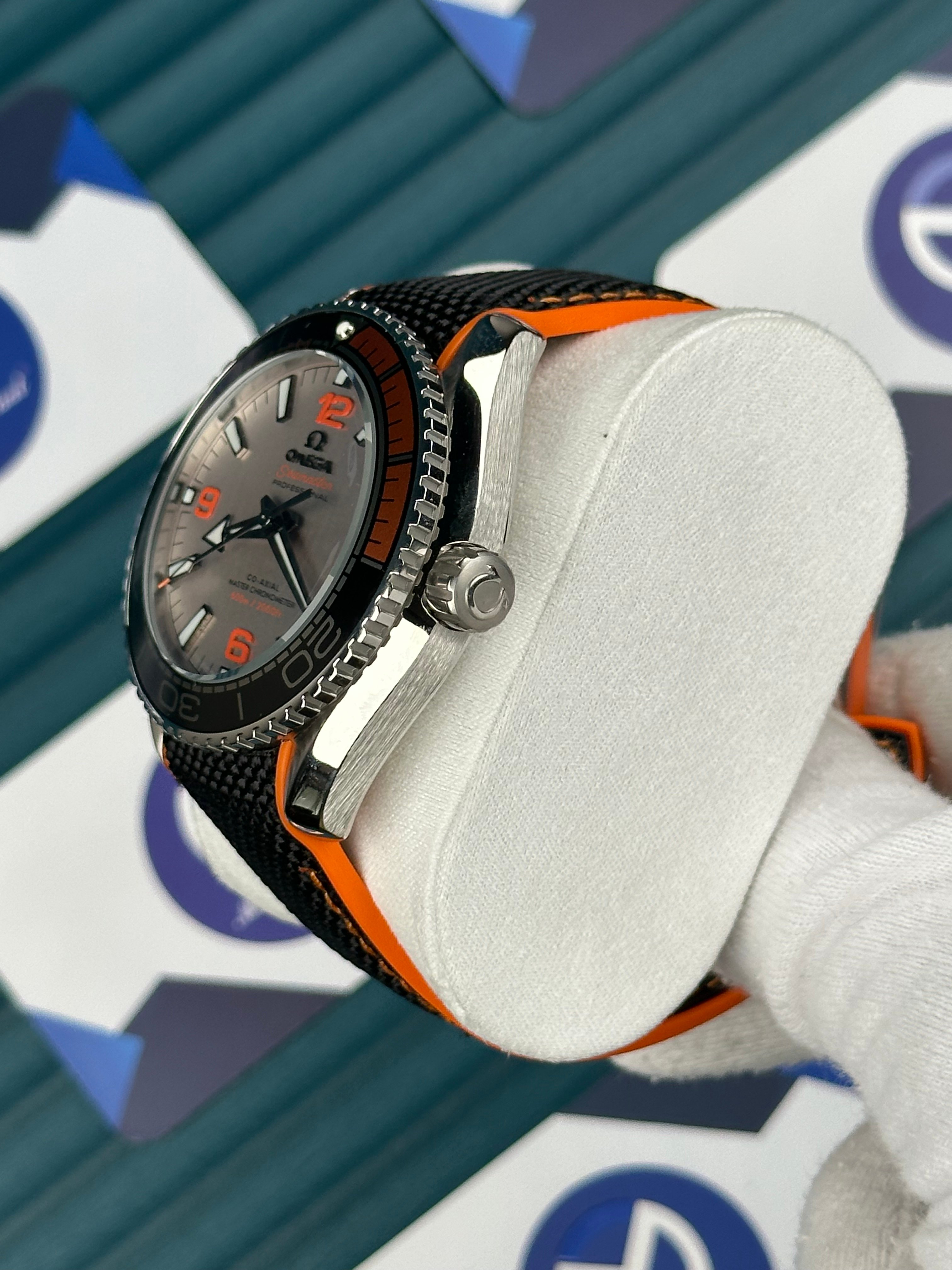 Omega Seamaster Planet Ocean PVD Gri Kadran Gümüş Kasa