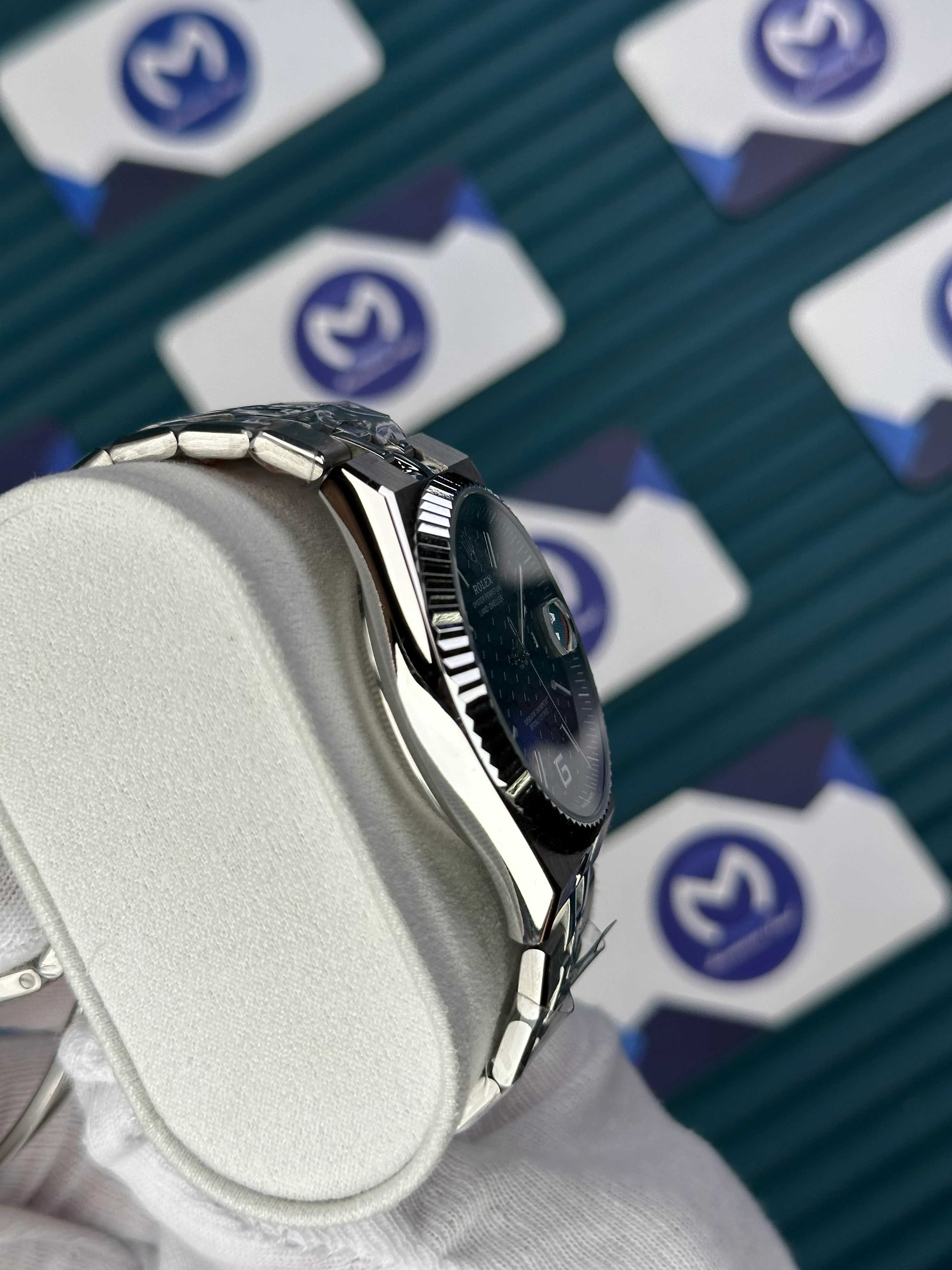 ROLEX LAND DWELLER BLACK DIAL SILVER OYSTERSTEEL