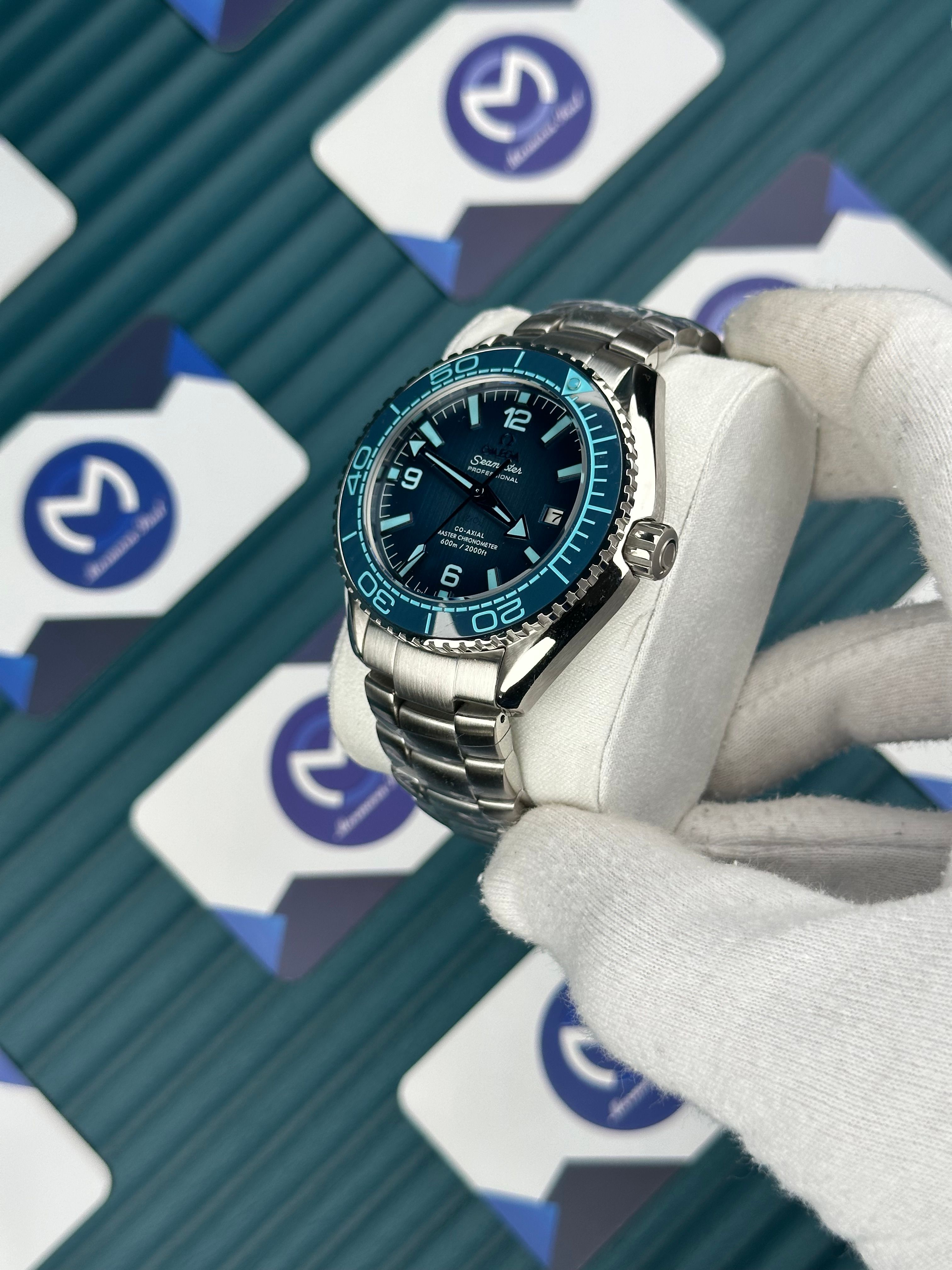 Omega Seamaster Planet Ocean Otomatik Mavi Kadran