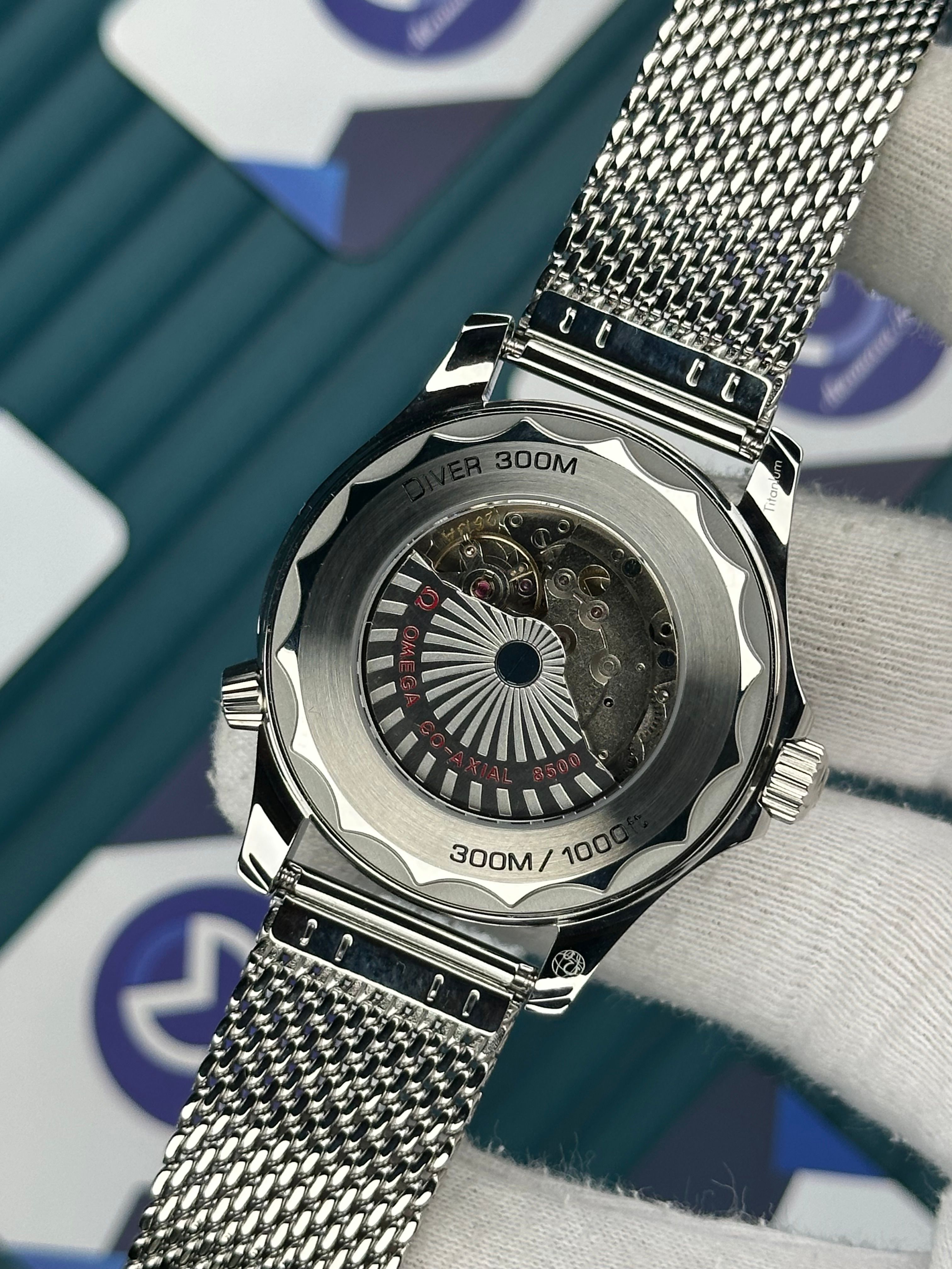 Omega Seamaster Diver 300m James Bond 60th Anniversary Mavi 