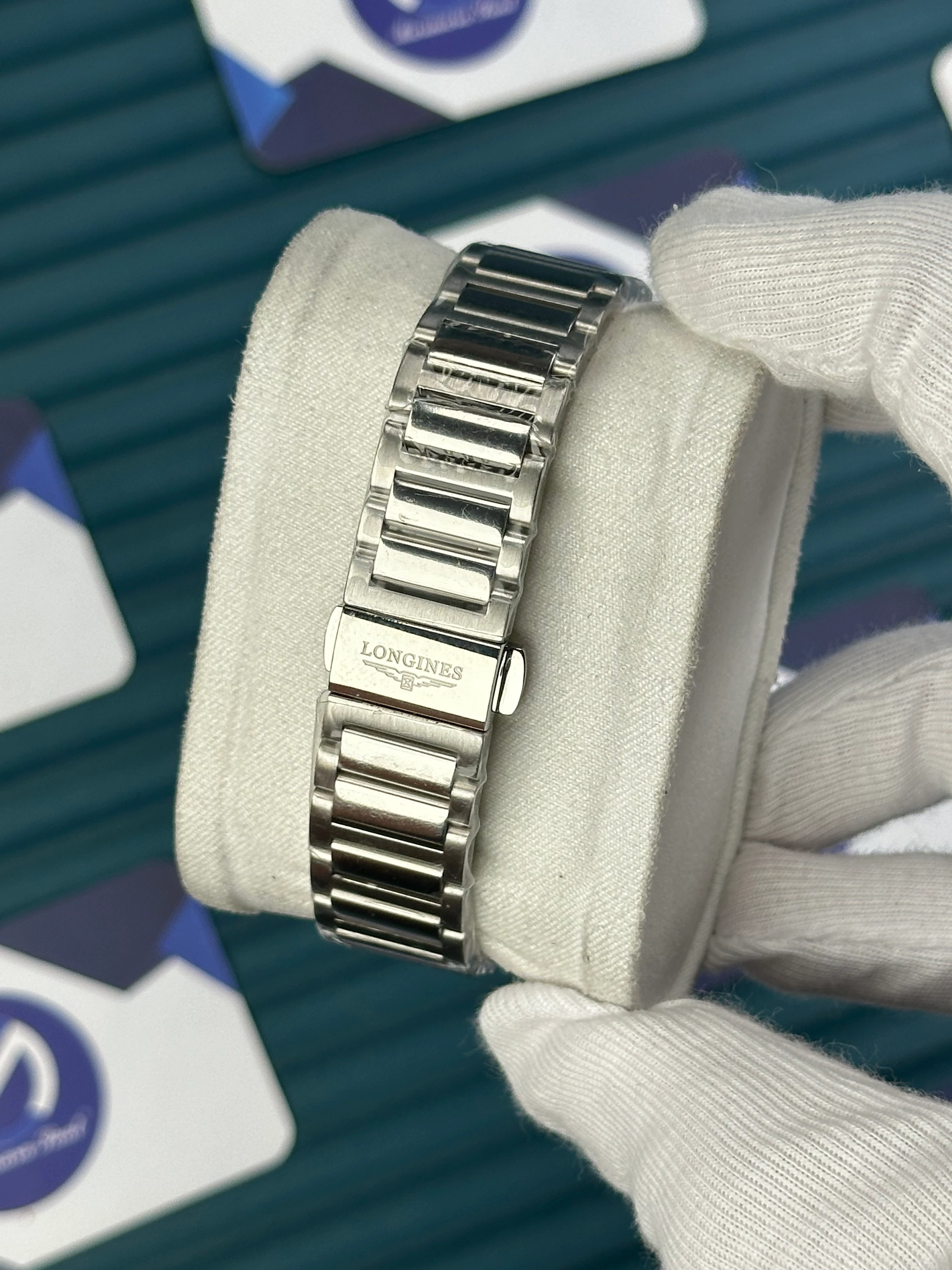 LONGINES CONQUEST CHRONOGRAPH AUTOMATIC WHITE DIAL GREEN BEZEL SILVER 