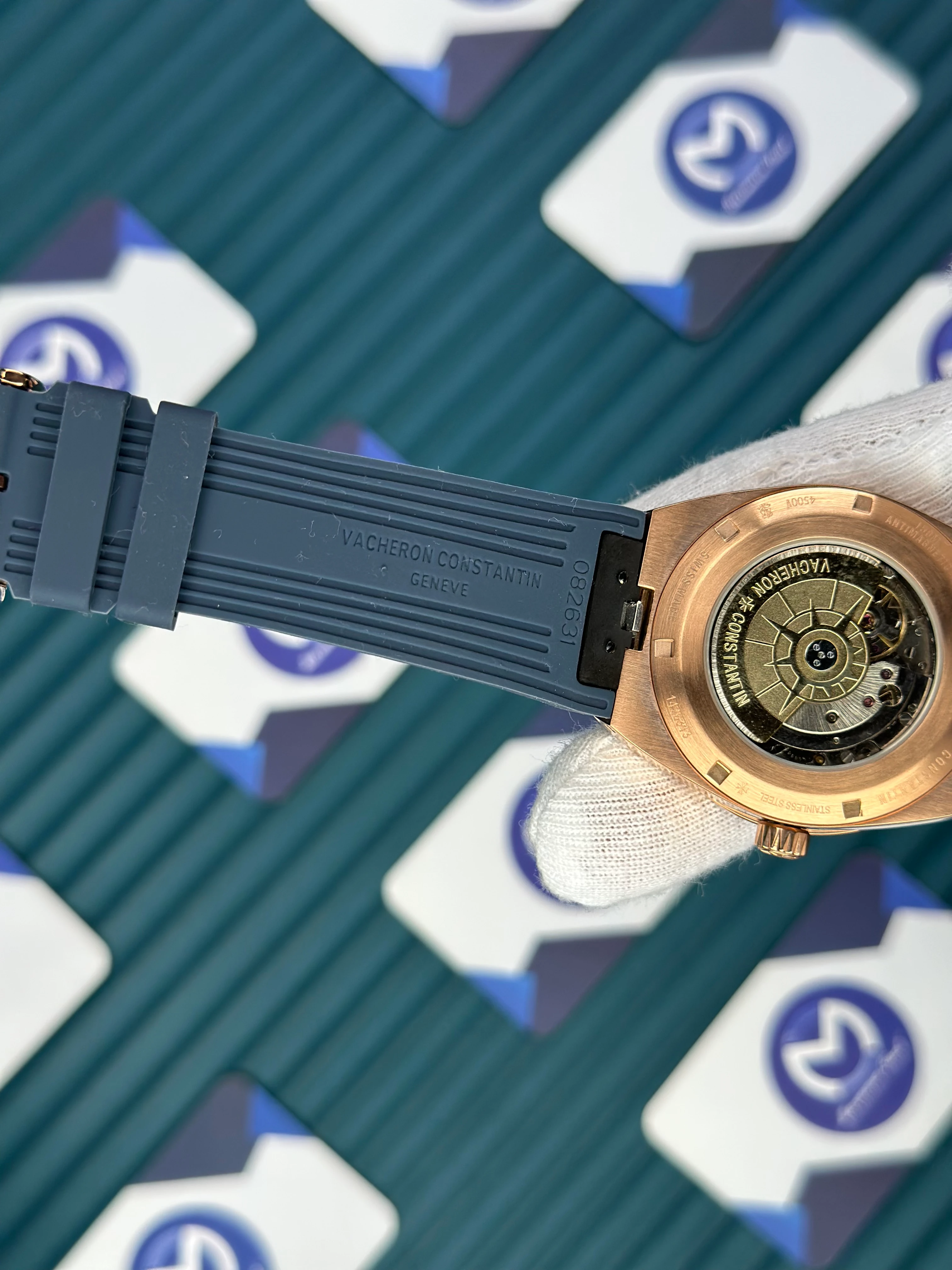 VACHERON CONSTANTİN BLUE DIAL ROSE CASE DUAL TIME OVERSEAS NAVY BLUE RUBBER