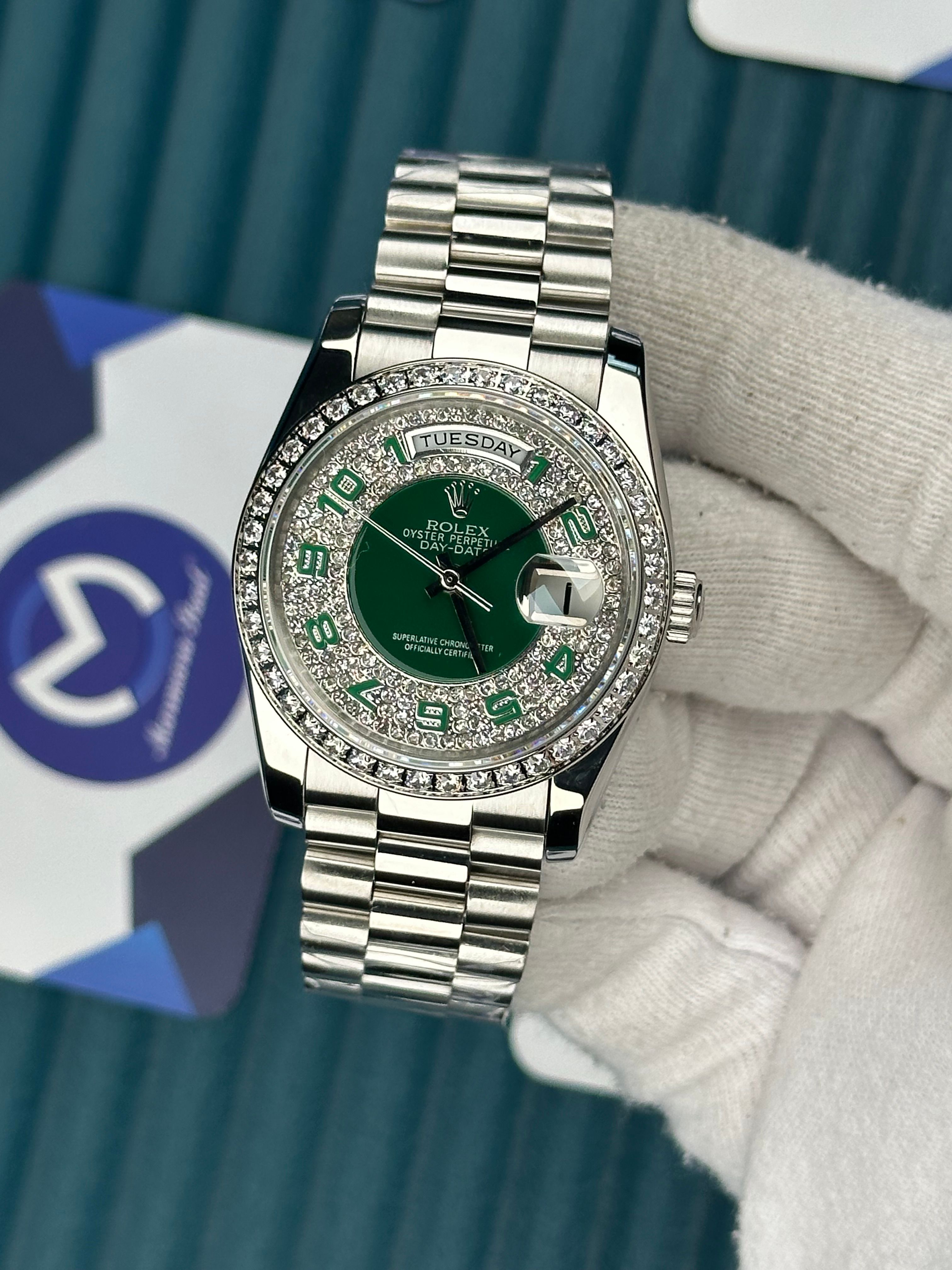 ROLEX 36 DAYDATE DIAMOND GREEN DIAL SILVER PRESIDENT