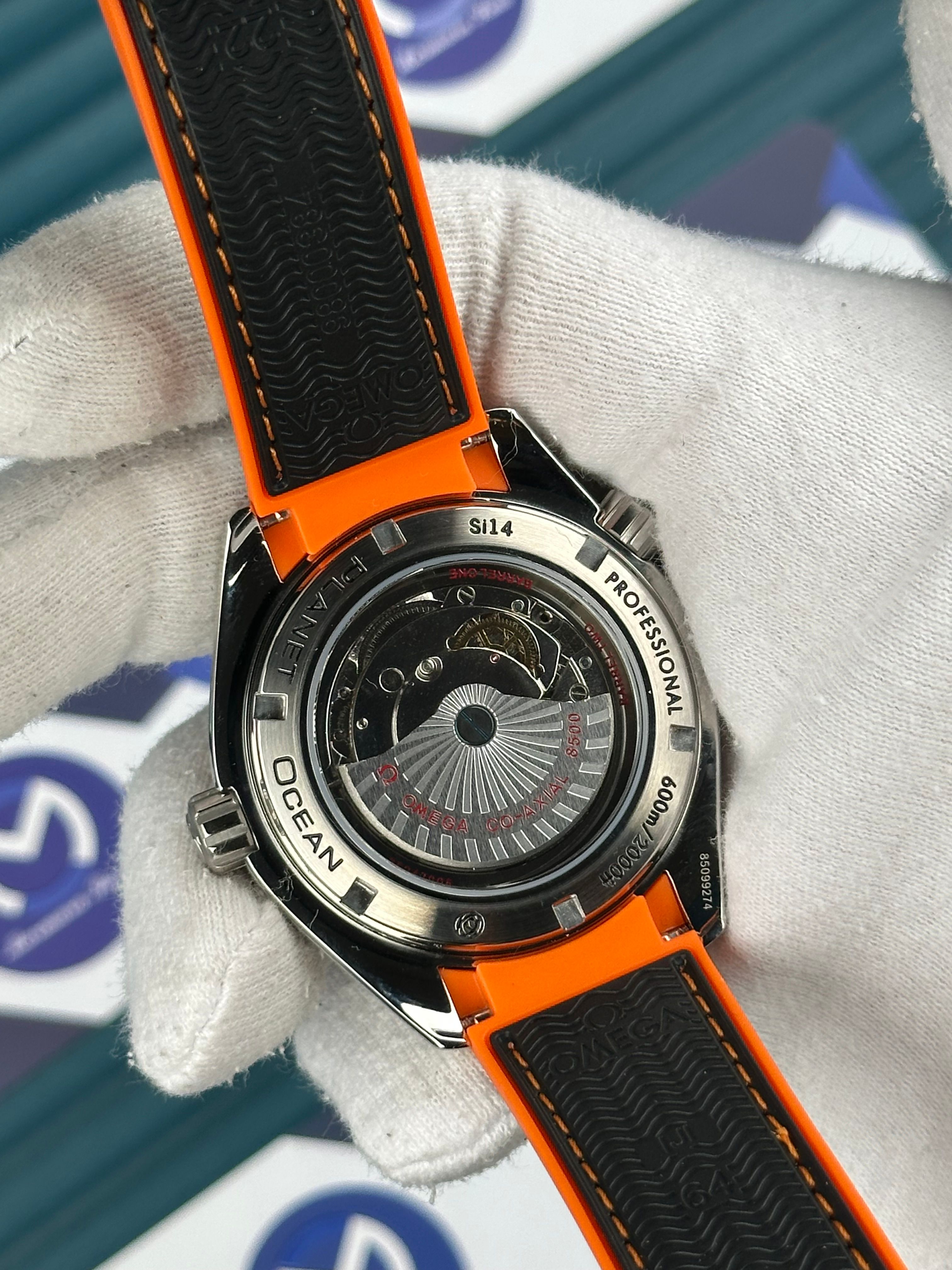 Omega Seamaster Planet Ocean PVD Gri Kadran Gümüş Kasa