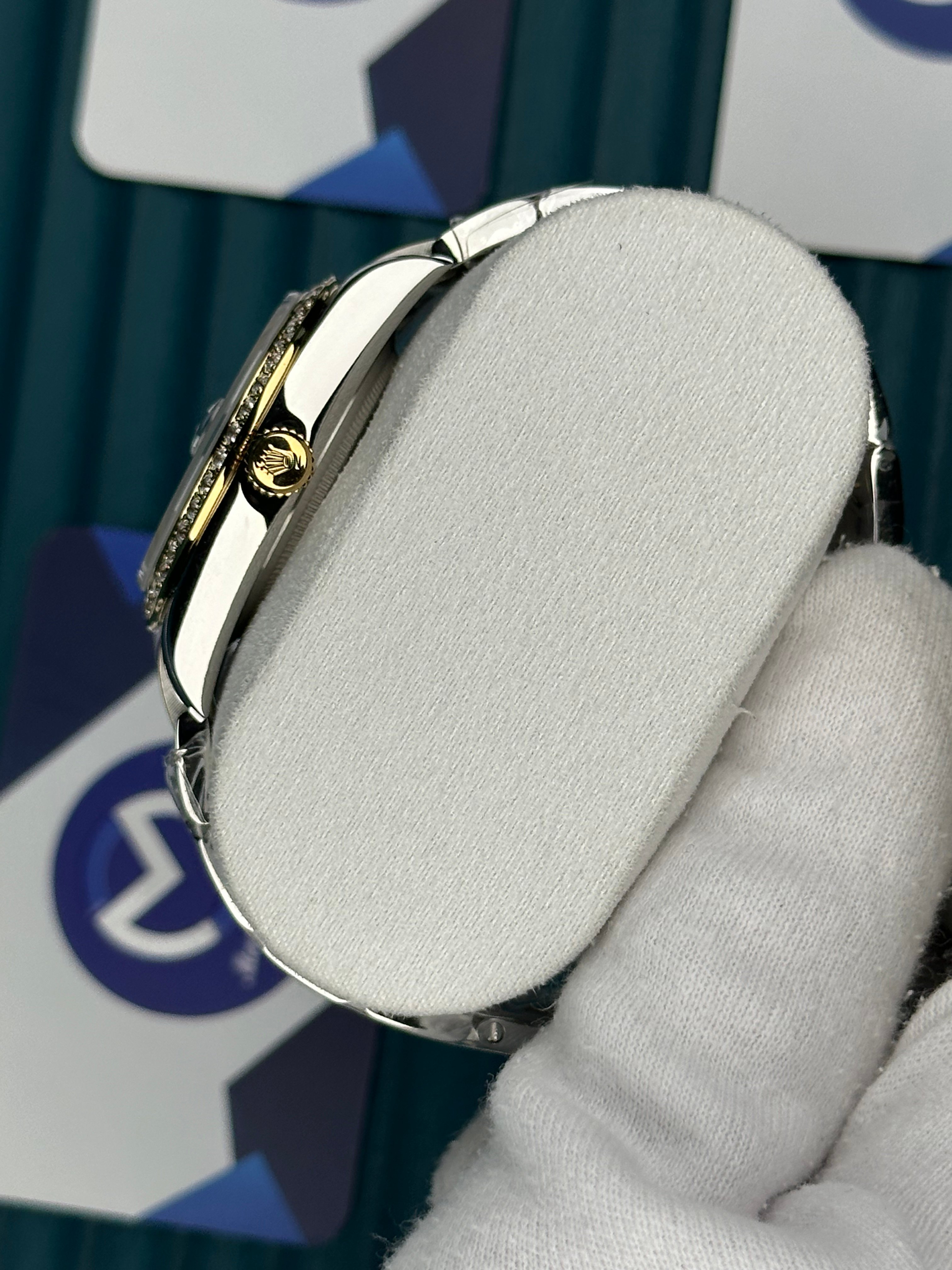 ROLEX 36 SİYAH KADRAN PIRLANTA BEZEL INDEX GOLD-SILVER OYSTER