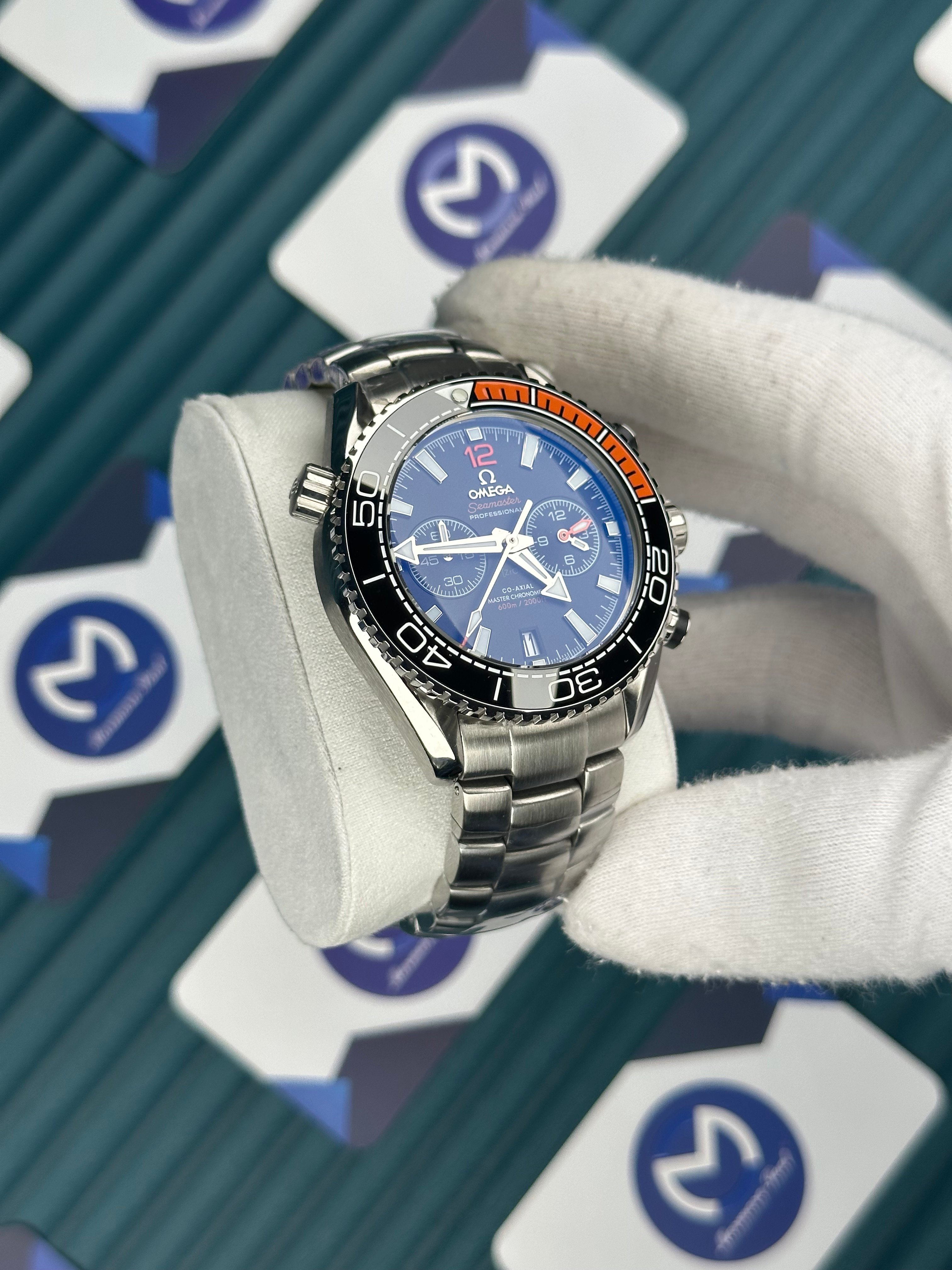 Omega Seamaster Planet Ocean Turuncu Siyah Bezel Fonksiyonlu Siyah Kadran