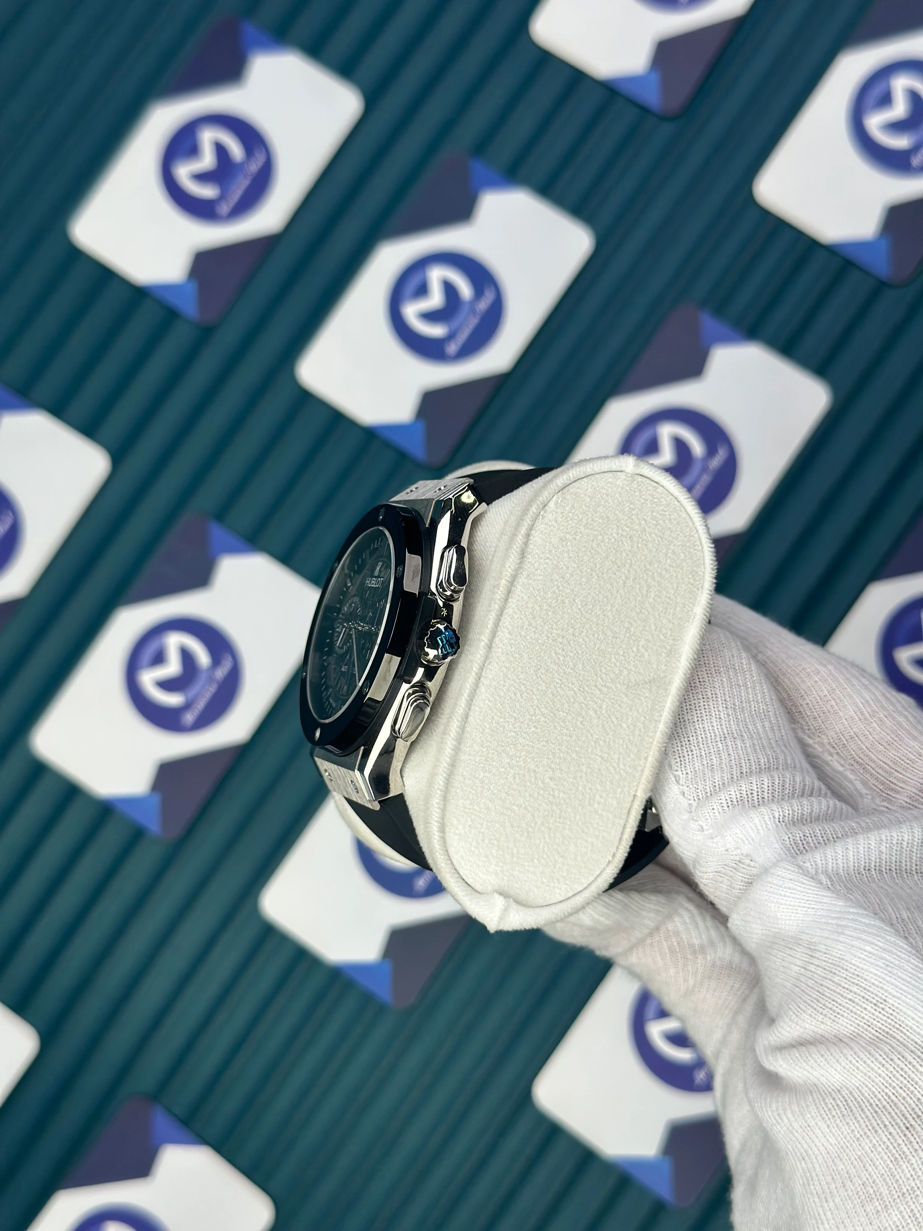 HUBLOT AUTOMATIC CHRONOGRAP SKELETON BLACK BEZEL SILVER CASE BLACK RUBBER CORD 