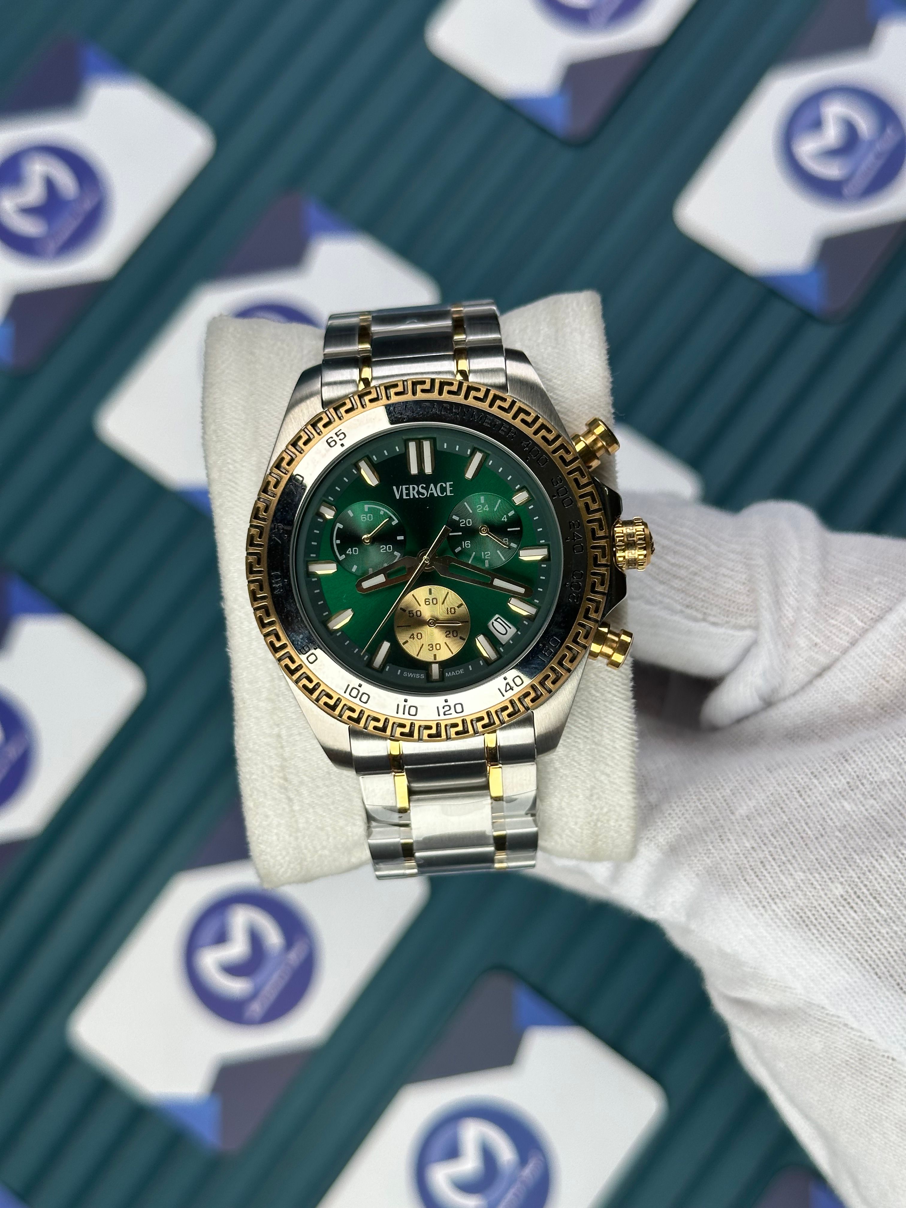 VERSACE GREEN DIAL GOLD DETAILS CHRONOMOMETER GOLD BEZEL GOLD-SILVER NEW SEASON