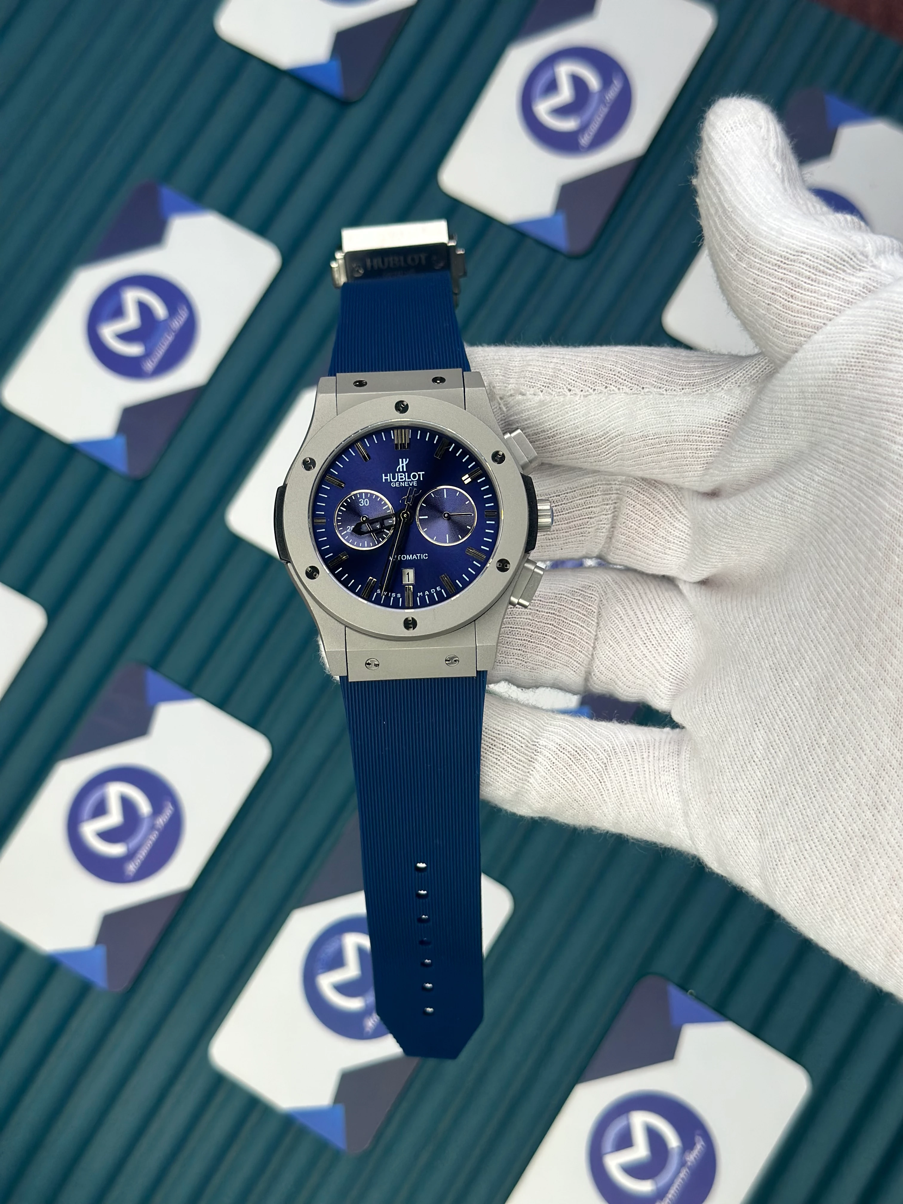 HUBLOT AUTOMATIC CHRONOGRAPH BLUE DIAL GREY CASE BLUE RUBBER 