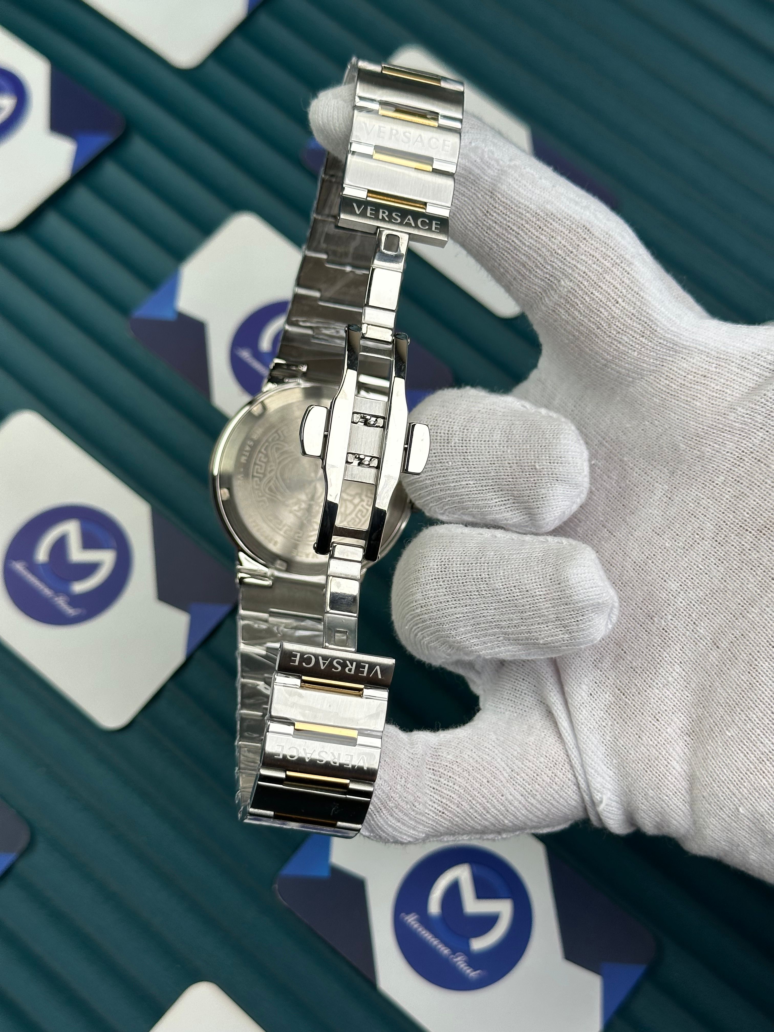 VERSACE GREEN DIAL SECOND CHRONOGRAPH GOLD-SILVER