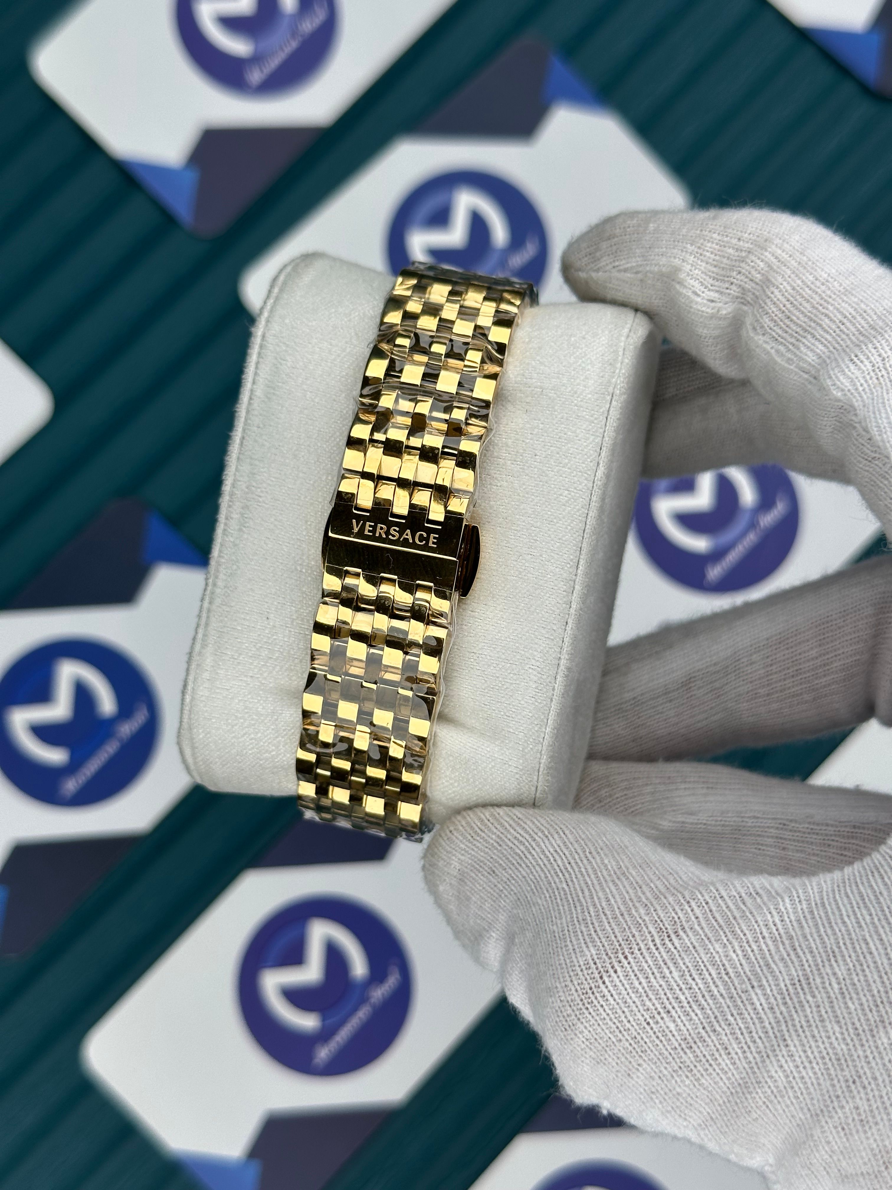 VERSACE DESENLİ AYNALI BEZEL SİYAH KADRAN GOLD KORDON 