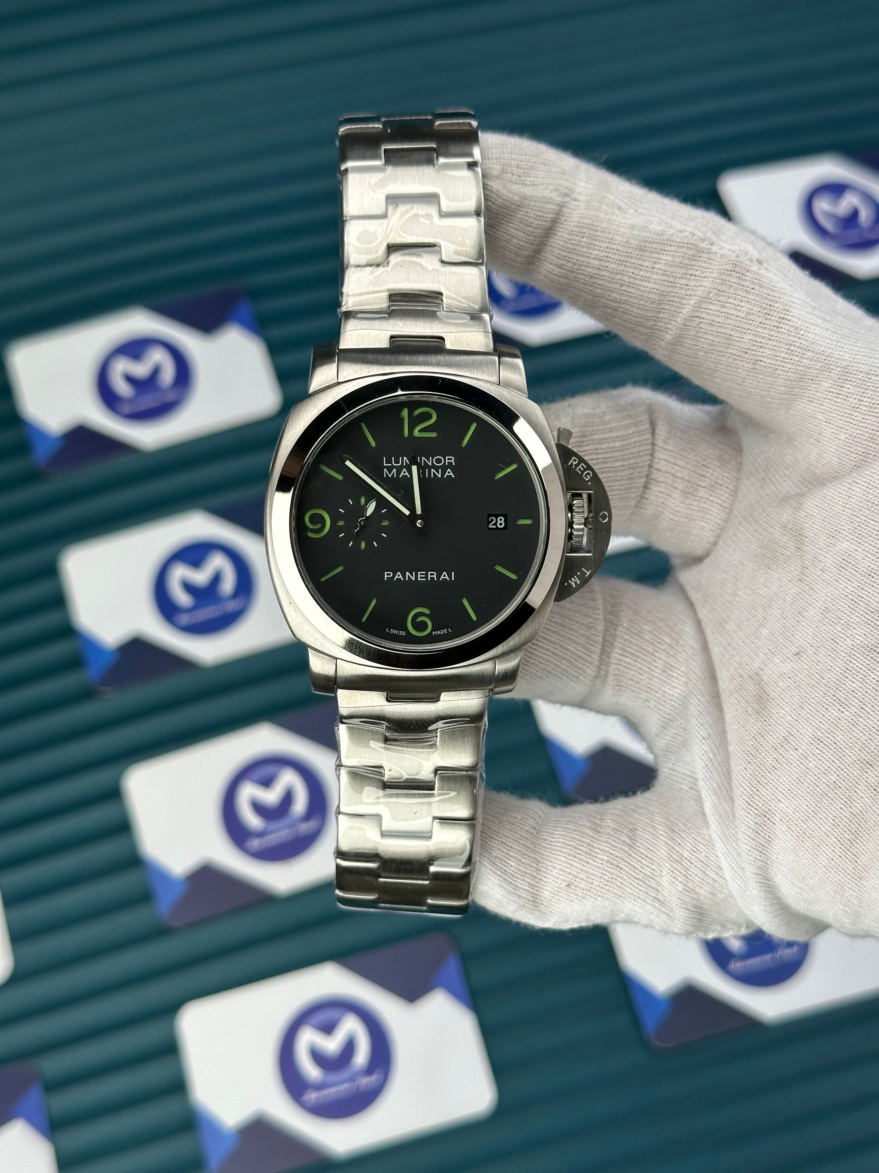 LUMINOR MARINA PANERAI BLACK DIAL GREEN INDEX SILVER CORD