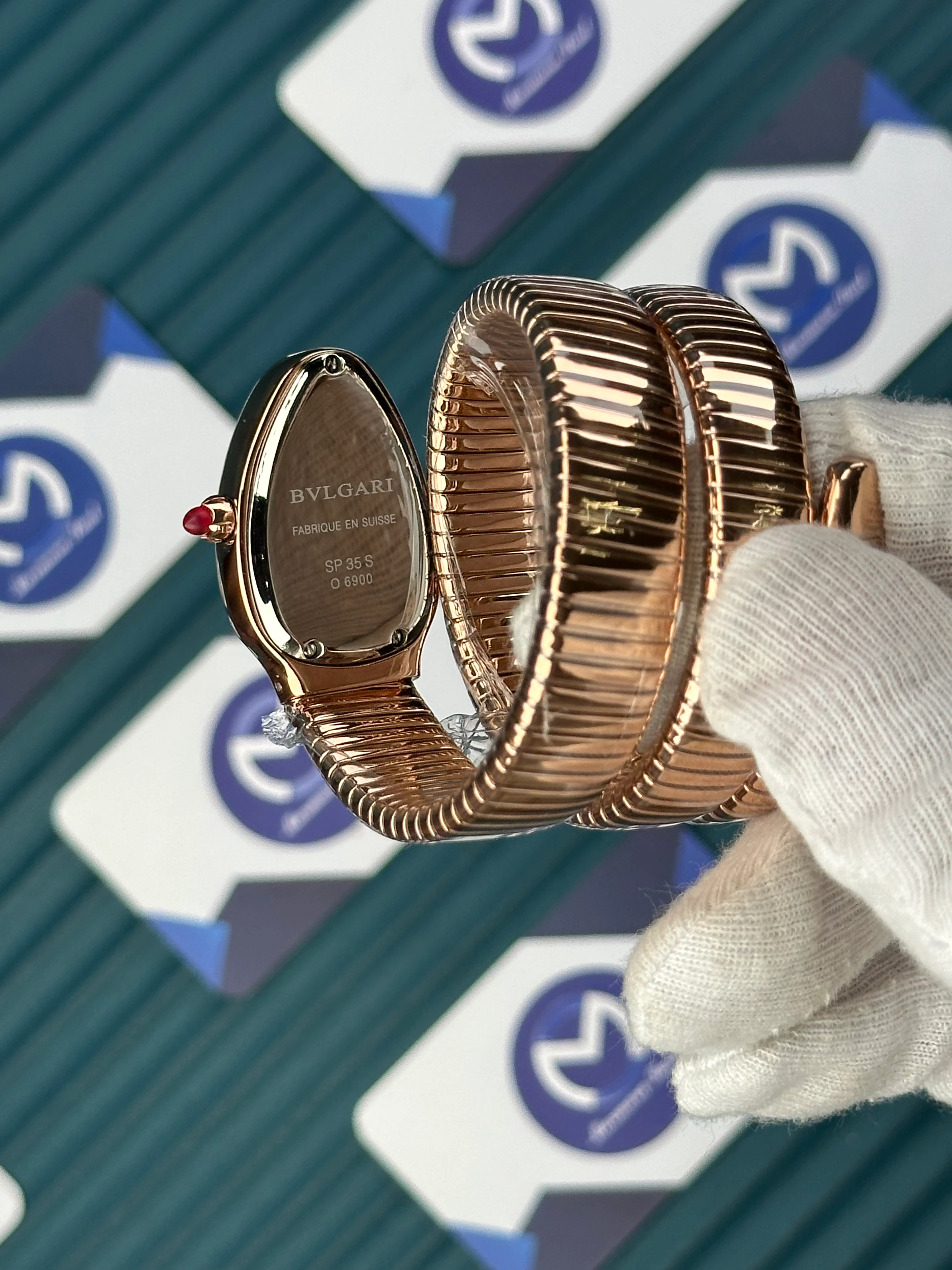 BVLGARI SERPENTI BLACK DIAL ROSE LONG TUBOGAS