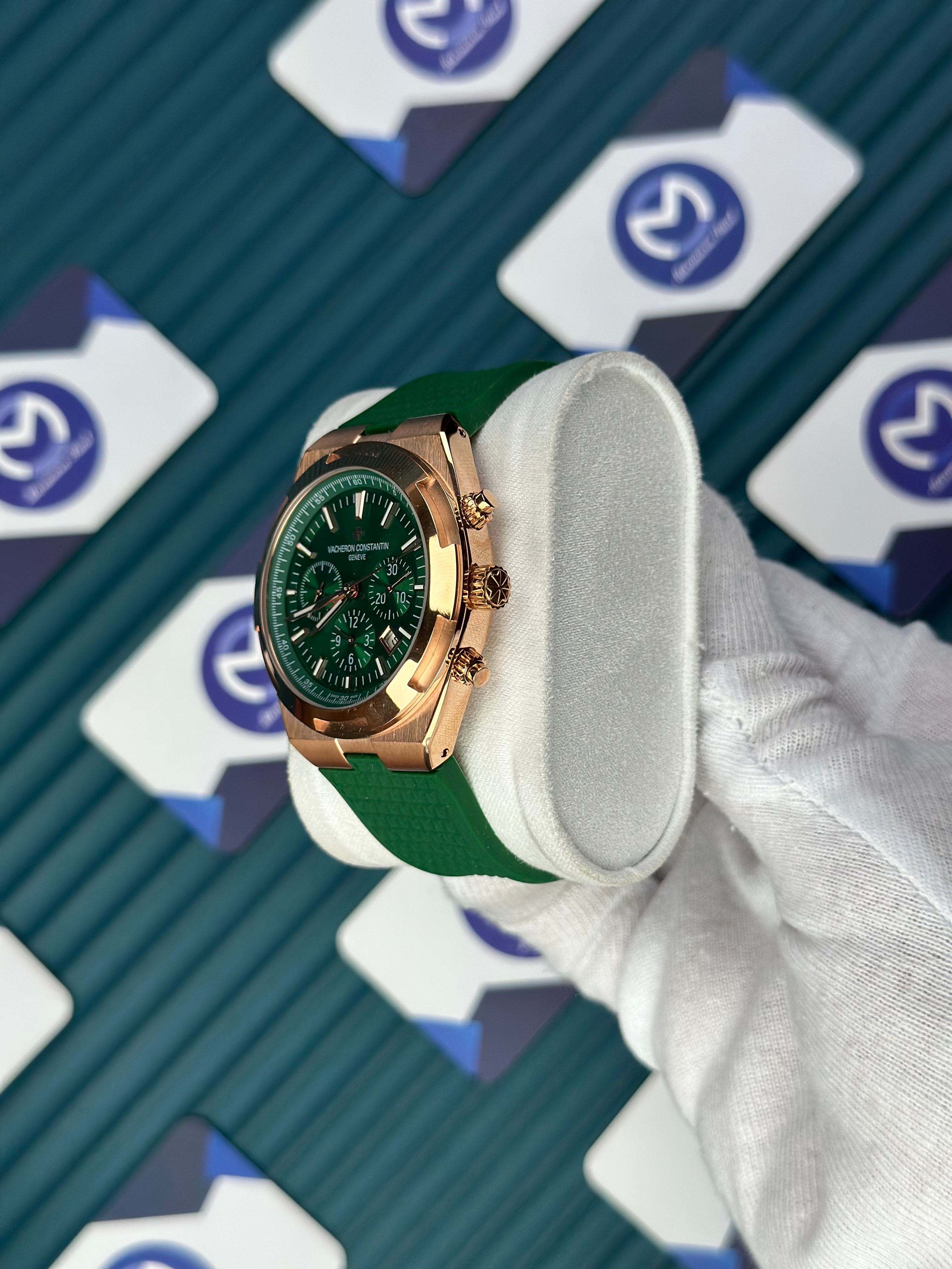 VACHERON CONSTANTIN GREEN DIAL ROSE CASE CHRONOGRAPH OVERSEAS GREEN RUBBER