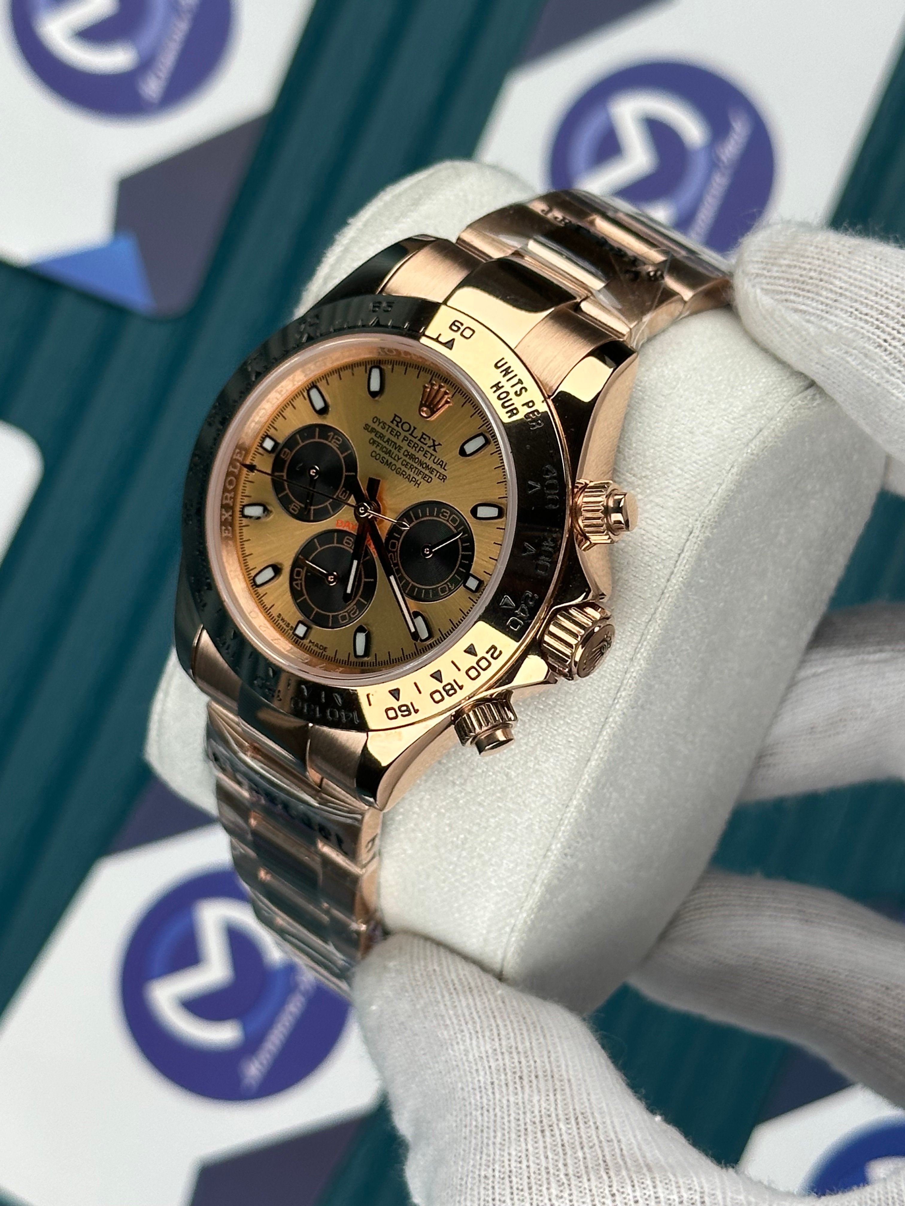 ROLEX DAYTONA CHAMPAGNE DIAL ROSE OYSTER