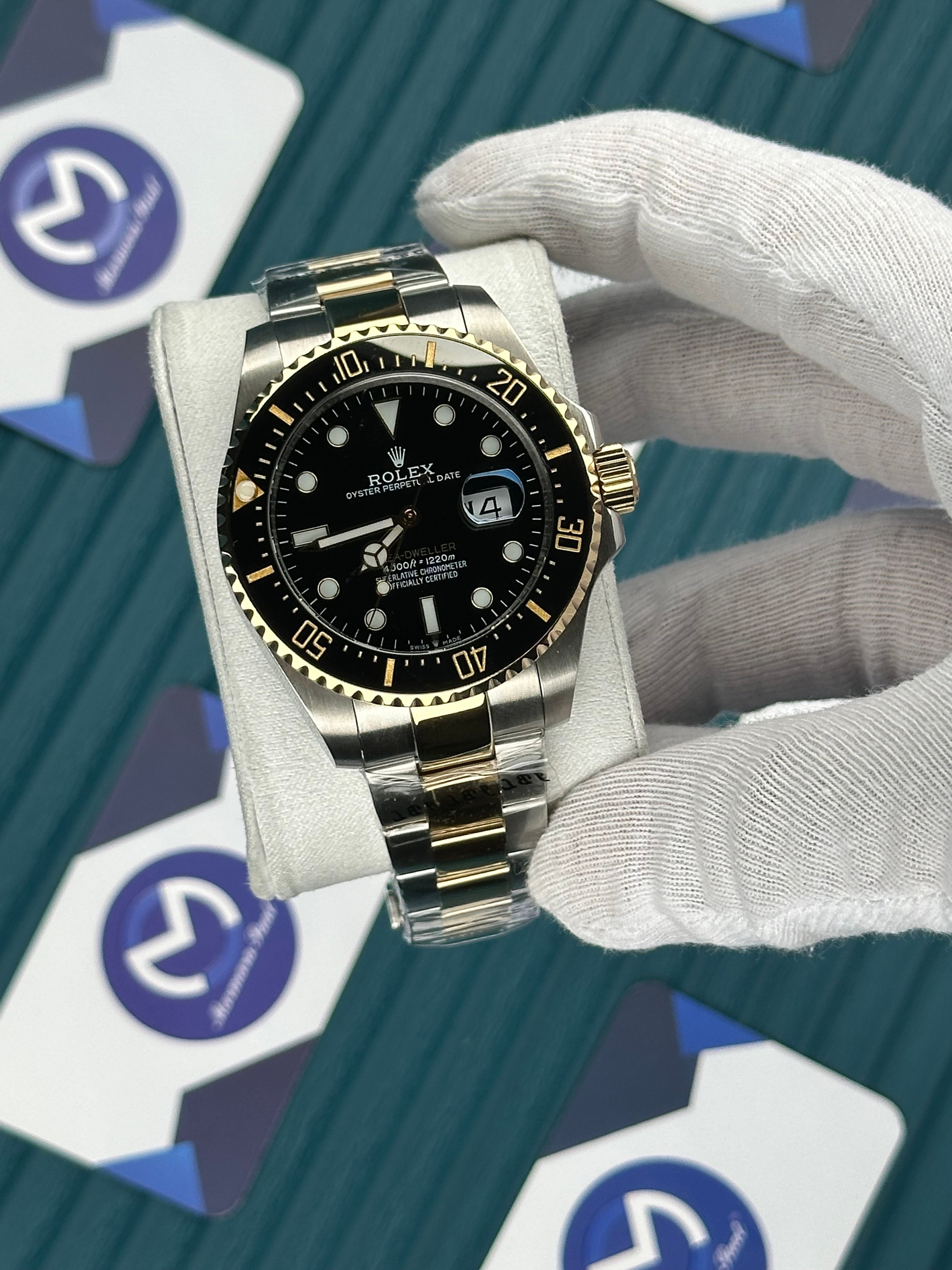 ROLEX SEA DWELLER BLACK DIAL GOLD-SILVER OYSTER