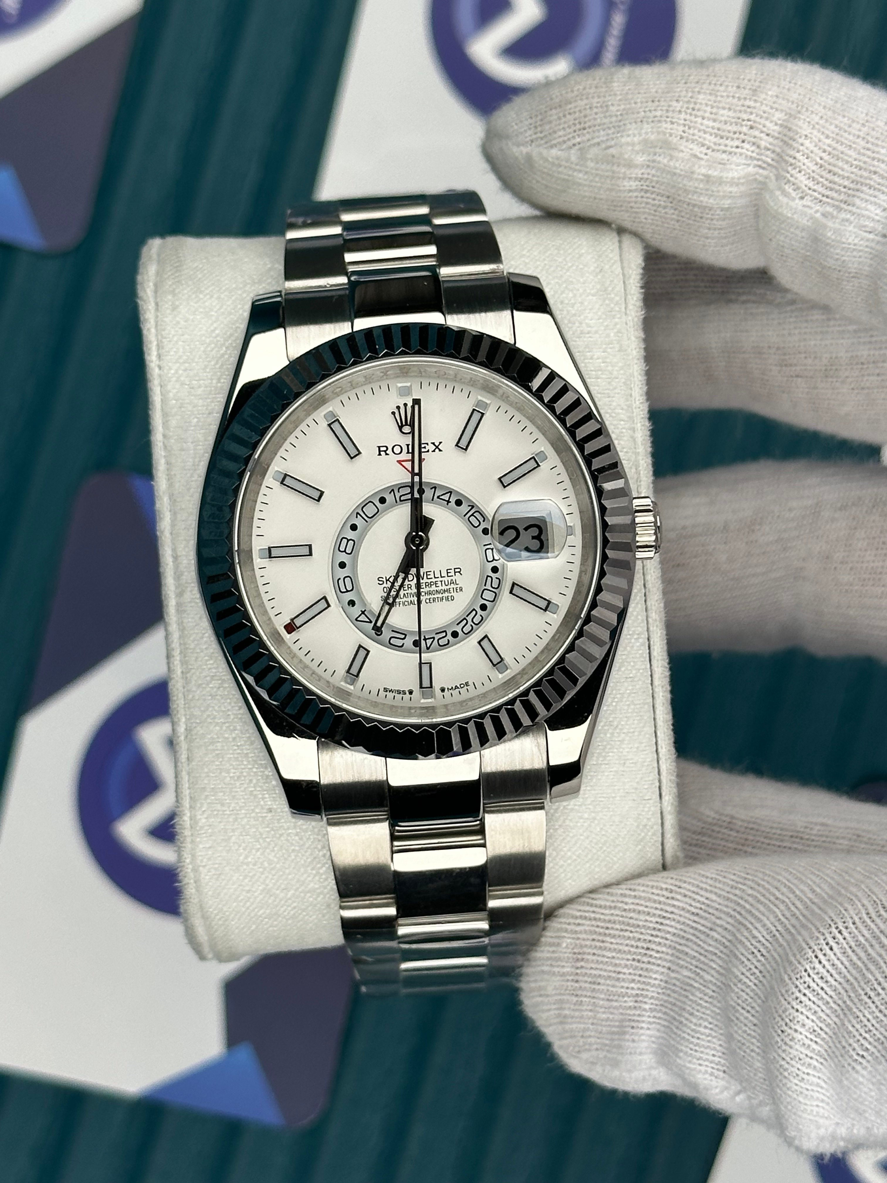 ROLEX WHITE DIAL SILVER OYSTER