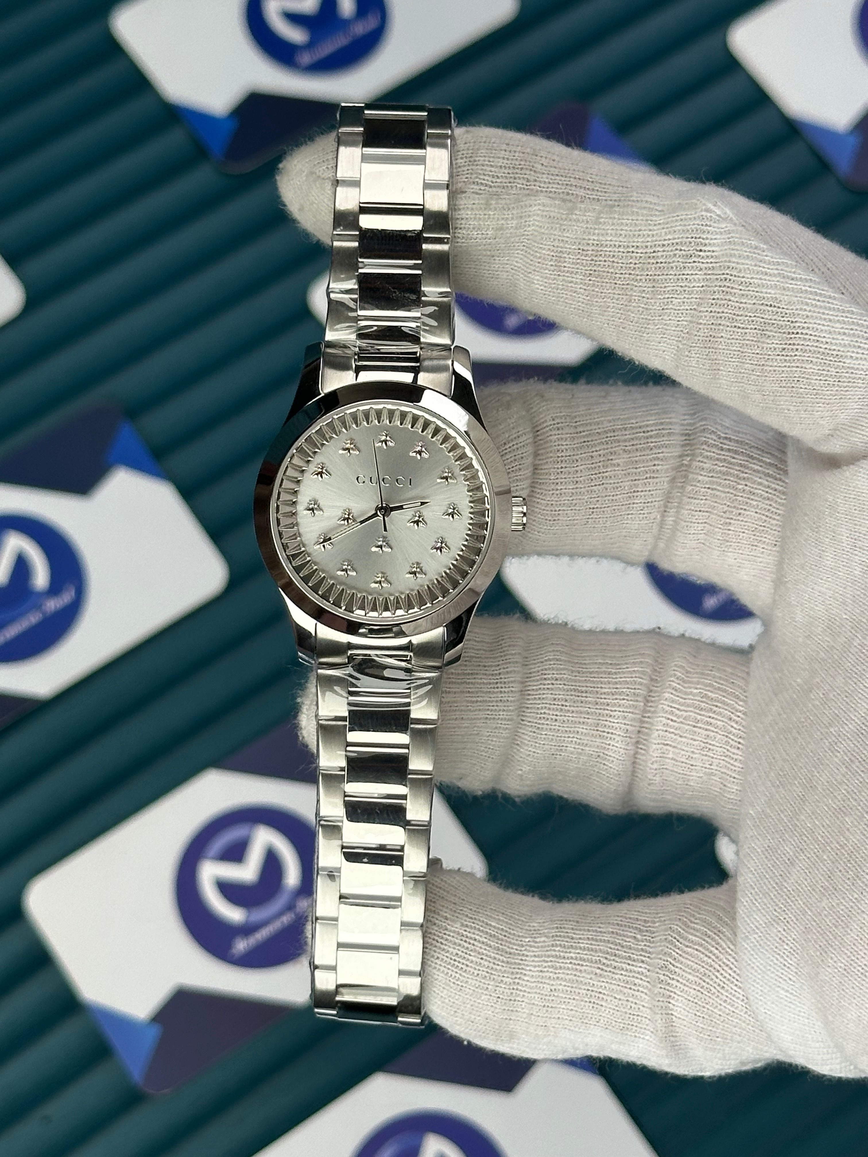 GUCCI WOMAN WHITE DIAL BUTTERFLY MOTIF SILVER