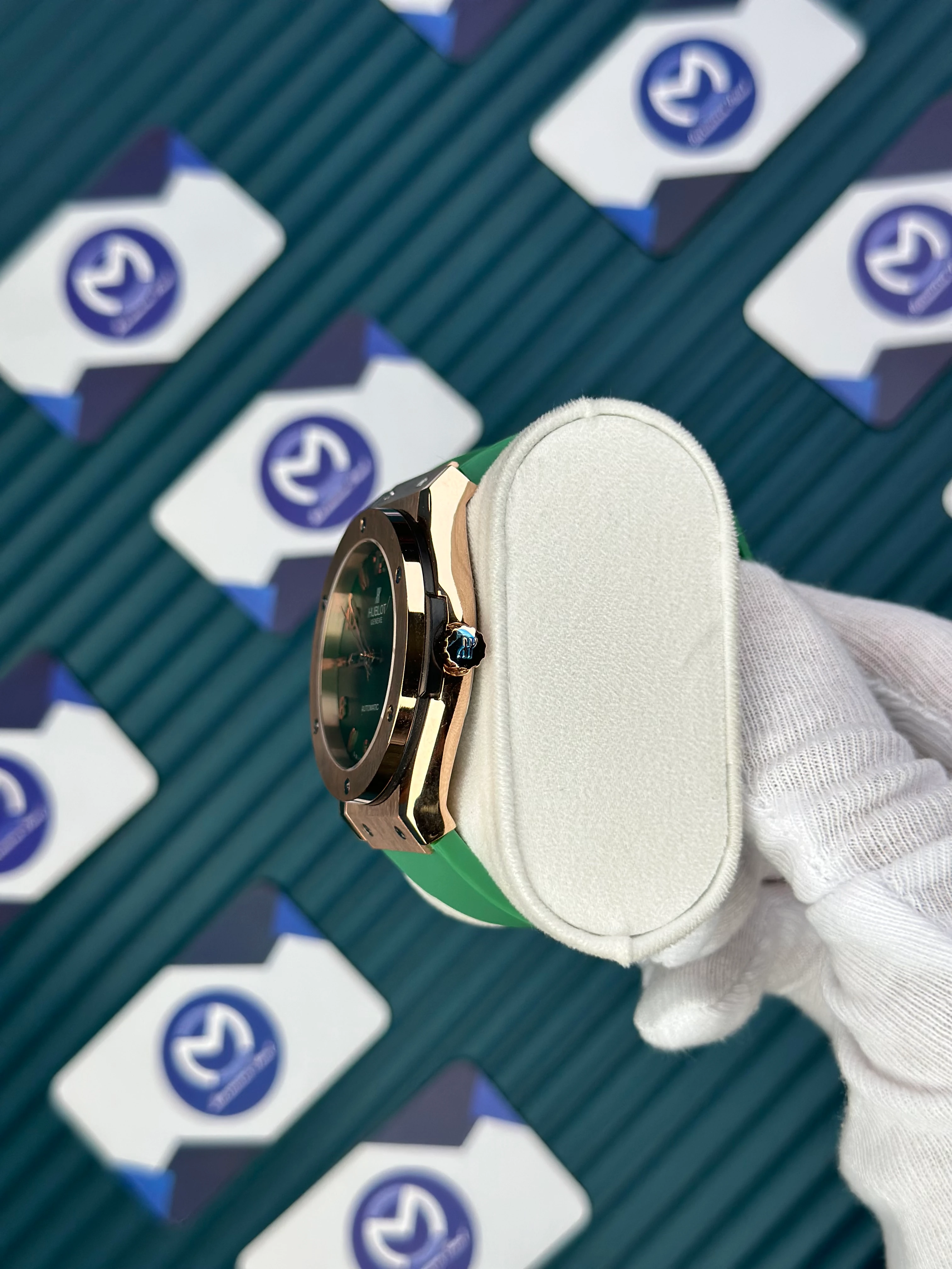 HUBLOT GENEVE AUTOMATIC GREEN DIAL ROSE CASE GREEN RUBBER CORD 