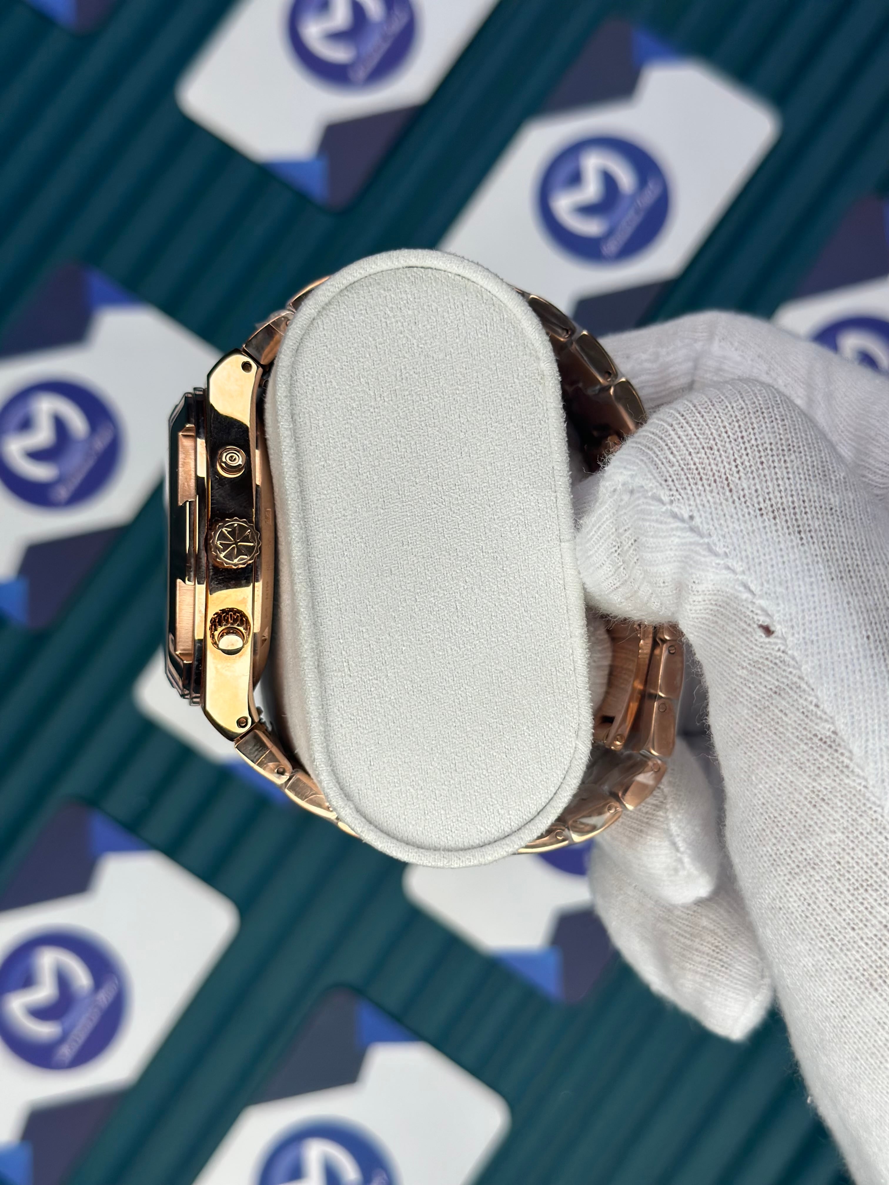 VACHERON CONSTANTIN WHITE OVERSEAS DUAL TIME ROSE