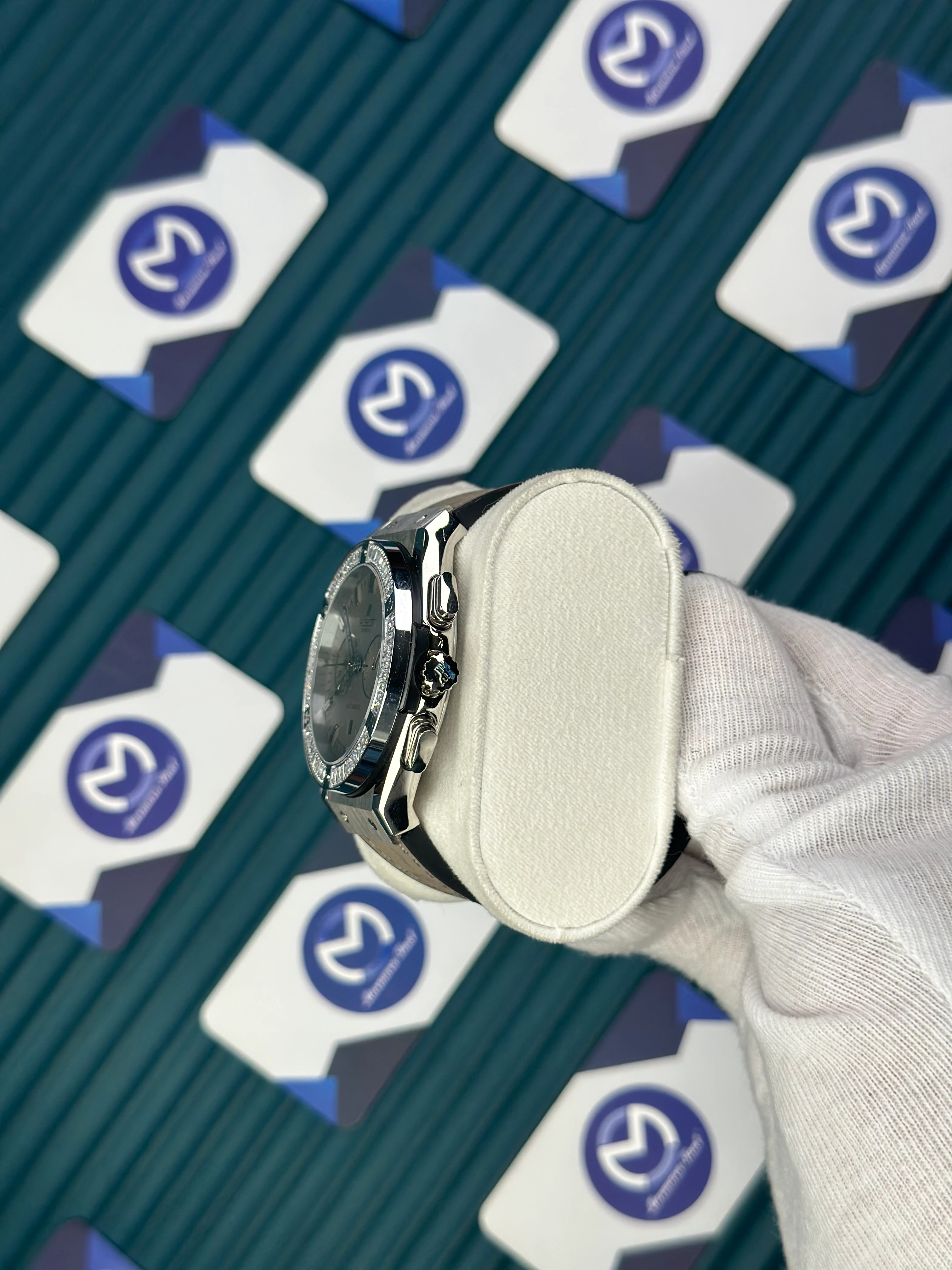 HUBLOT AUTOMATIC CREAM CHRONOGRAPH DIAL DIAMOND BEZEL CREAM LEATHER CORD 