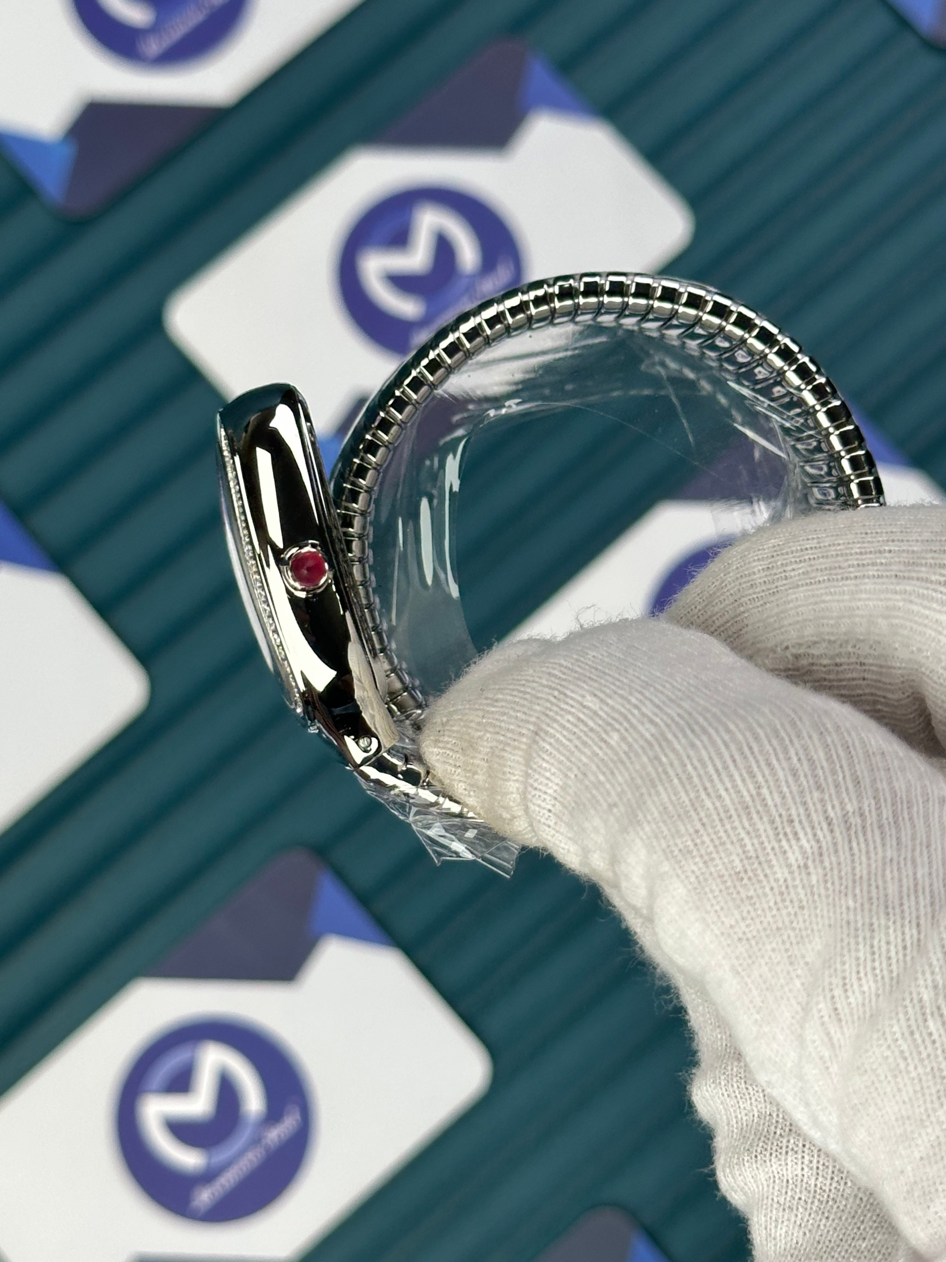 BVLGARI SERPENTI BLACK DIAL DIAMOND BEZEL SILVER LONG TUBOGAS