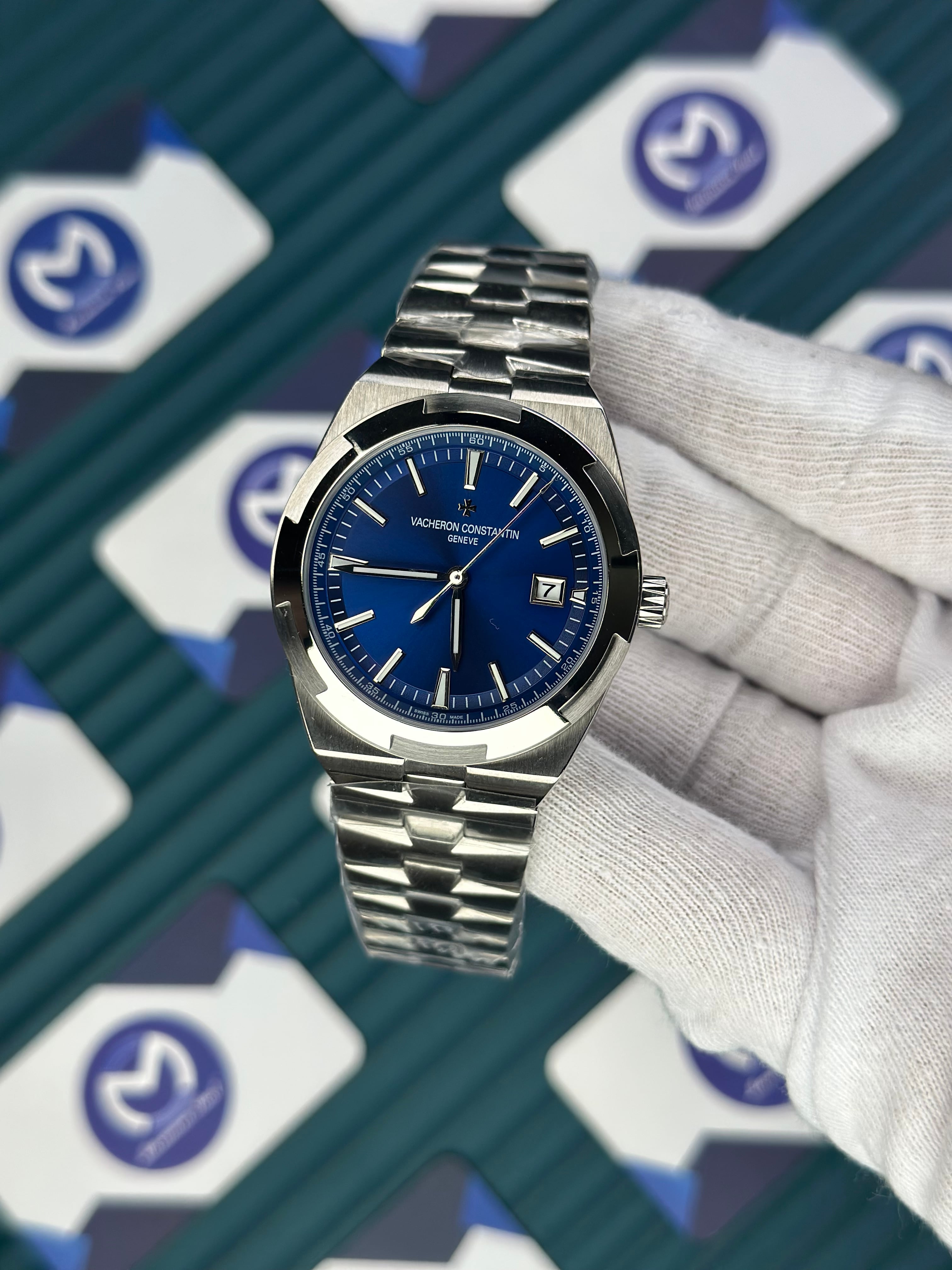 VACHERON CONSTANTIN BLUE DIAL OVERSEAS SILVER