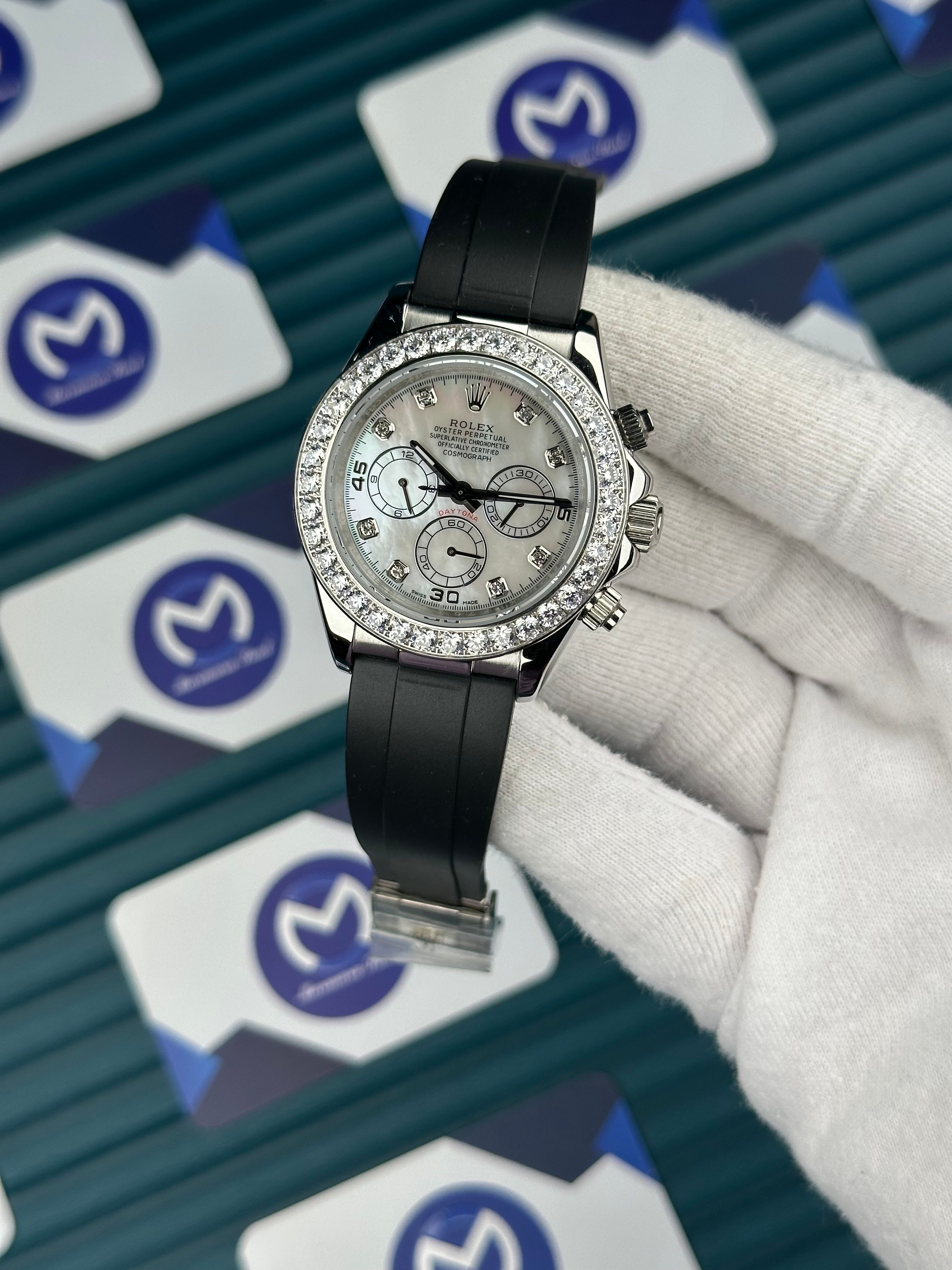 Rolex Daytona Gri Kadran Pırlanta Taşlı Bezel Oysterflex