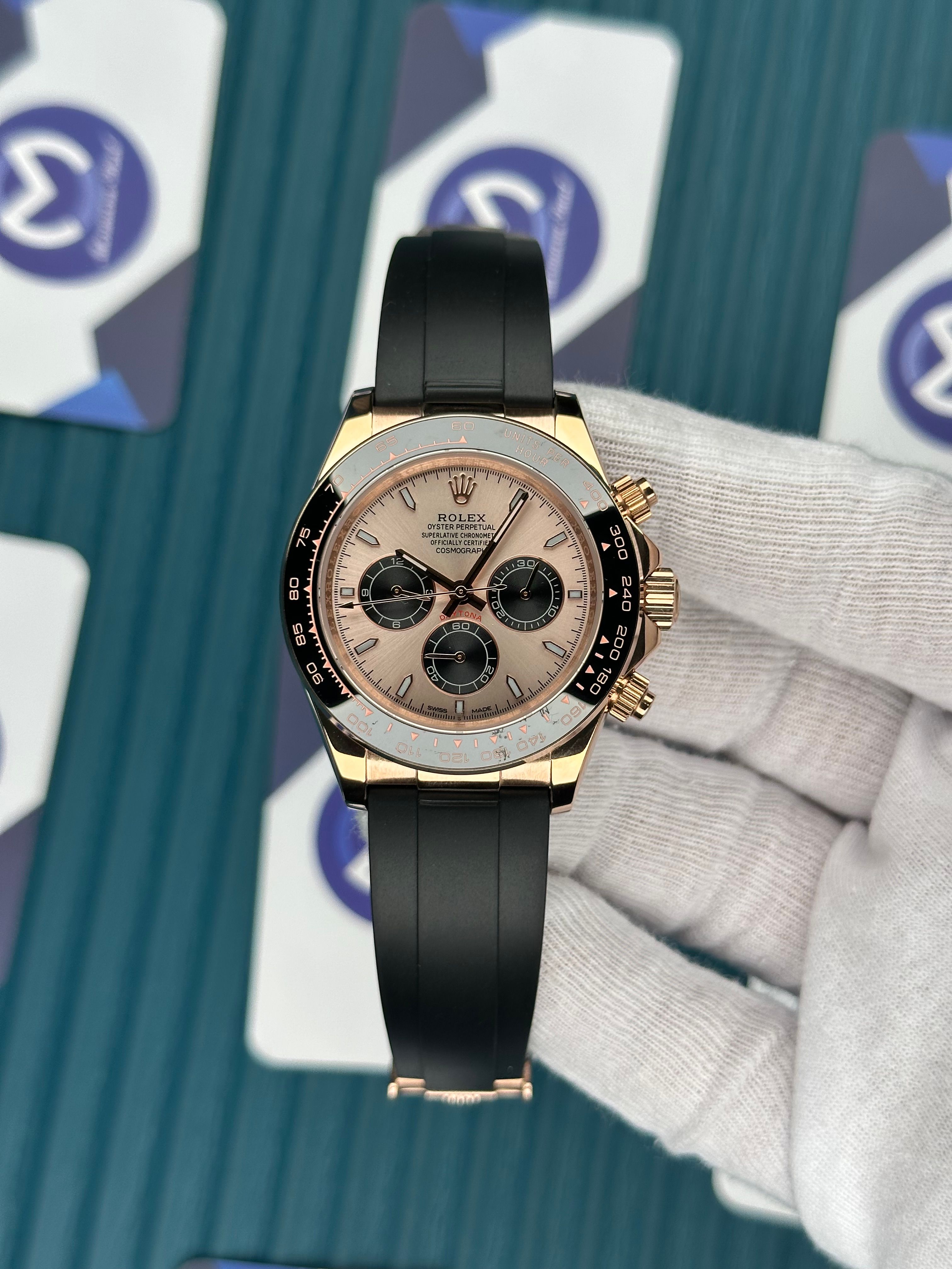 ROLEX DAYTONA ROSE DIAL ROSE CASE OYSTERFLEX