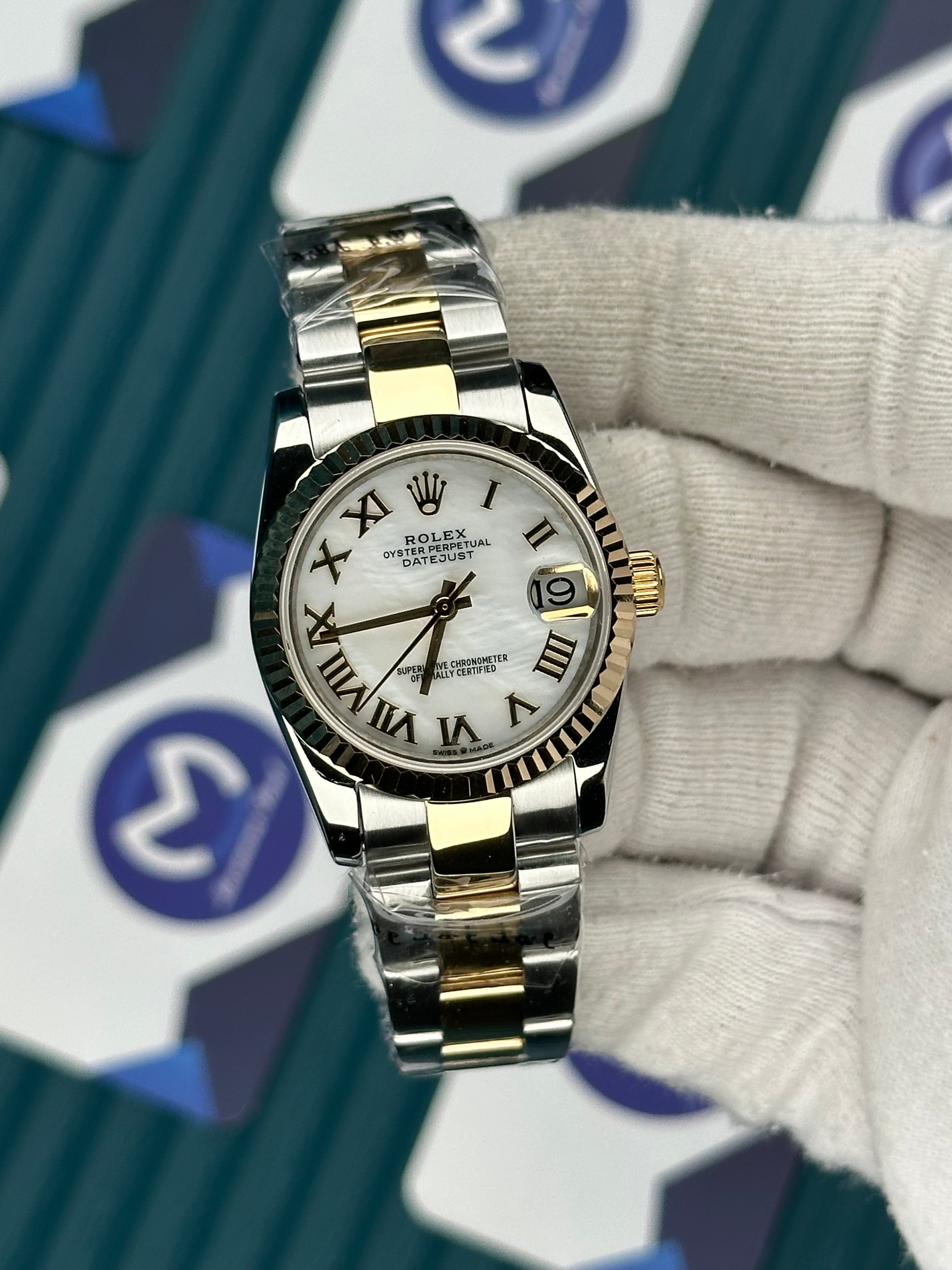 ROLEX 31 SEDEFLİ BEYAZ ROMA INDEX GOLD-SILVER OYSTER