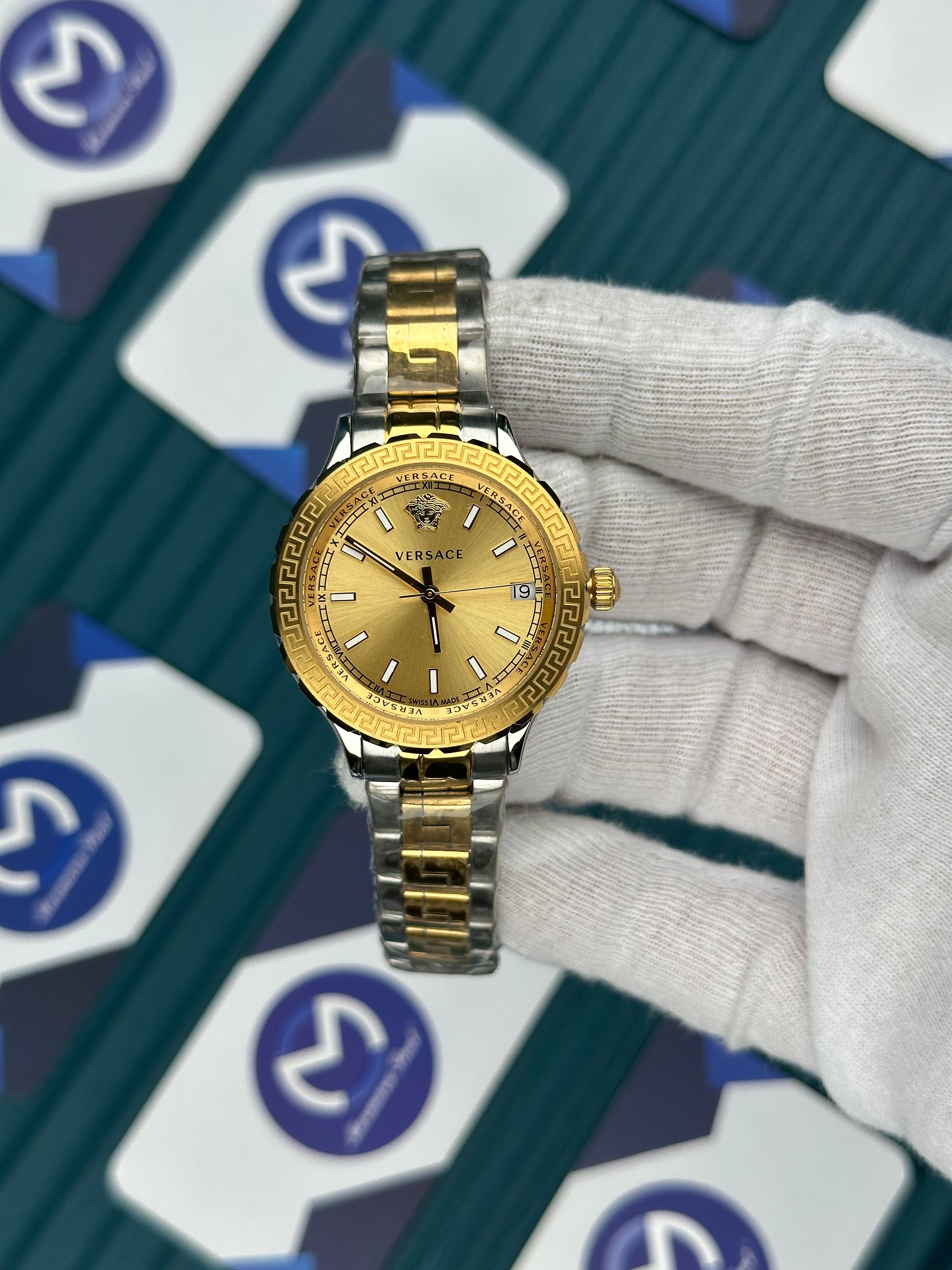 VERSACE 36 GOLD DIAL GOLD-SILVER OYSTER