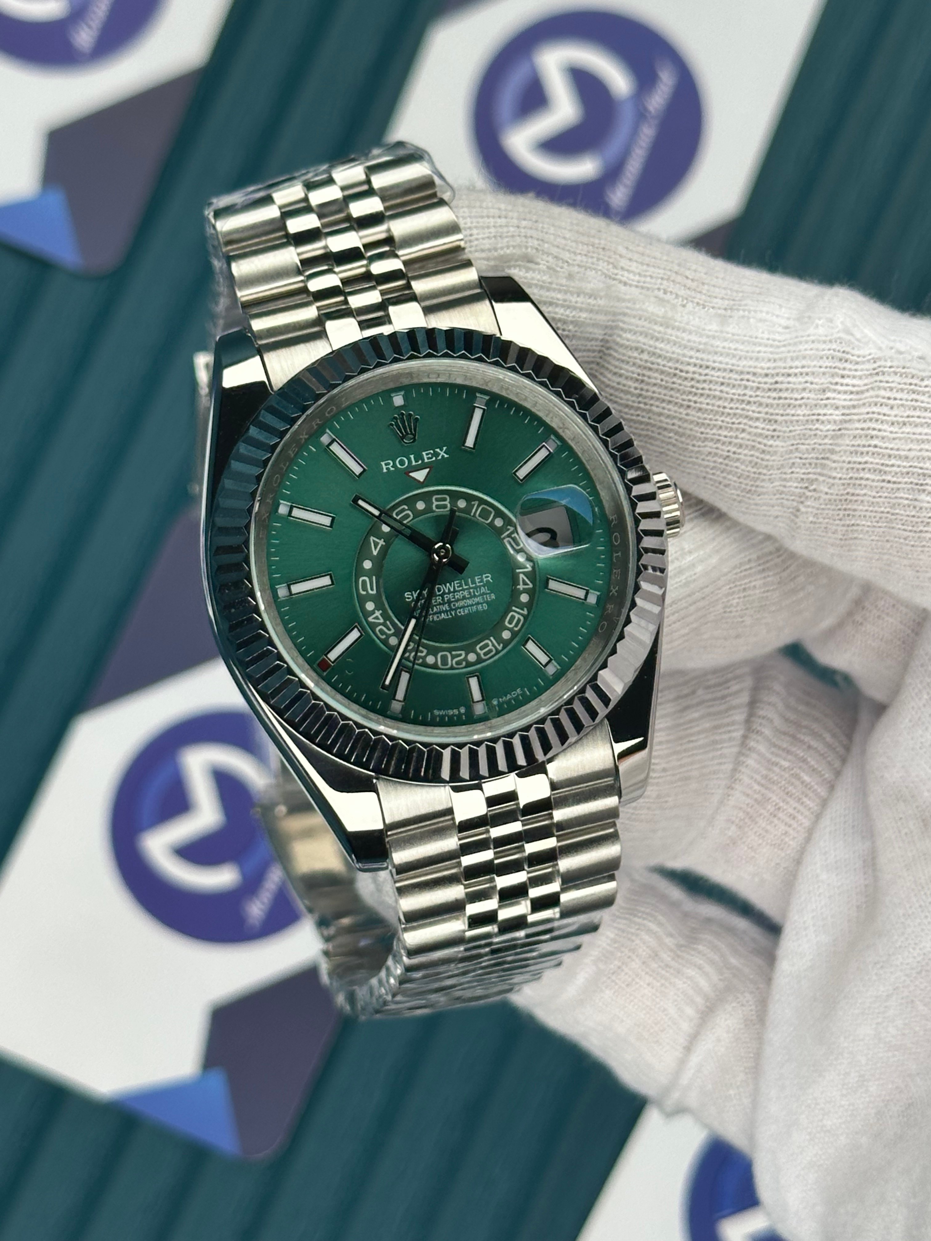 ROLEX SKY-DWELLER GREEN DIAL SILVER JUBILE
