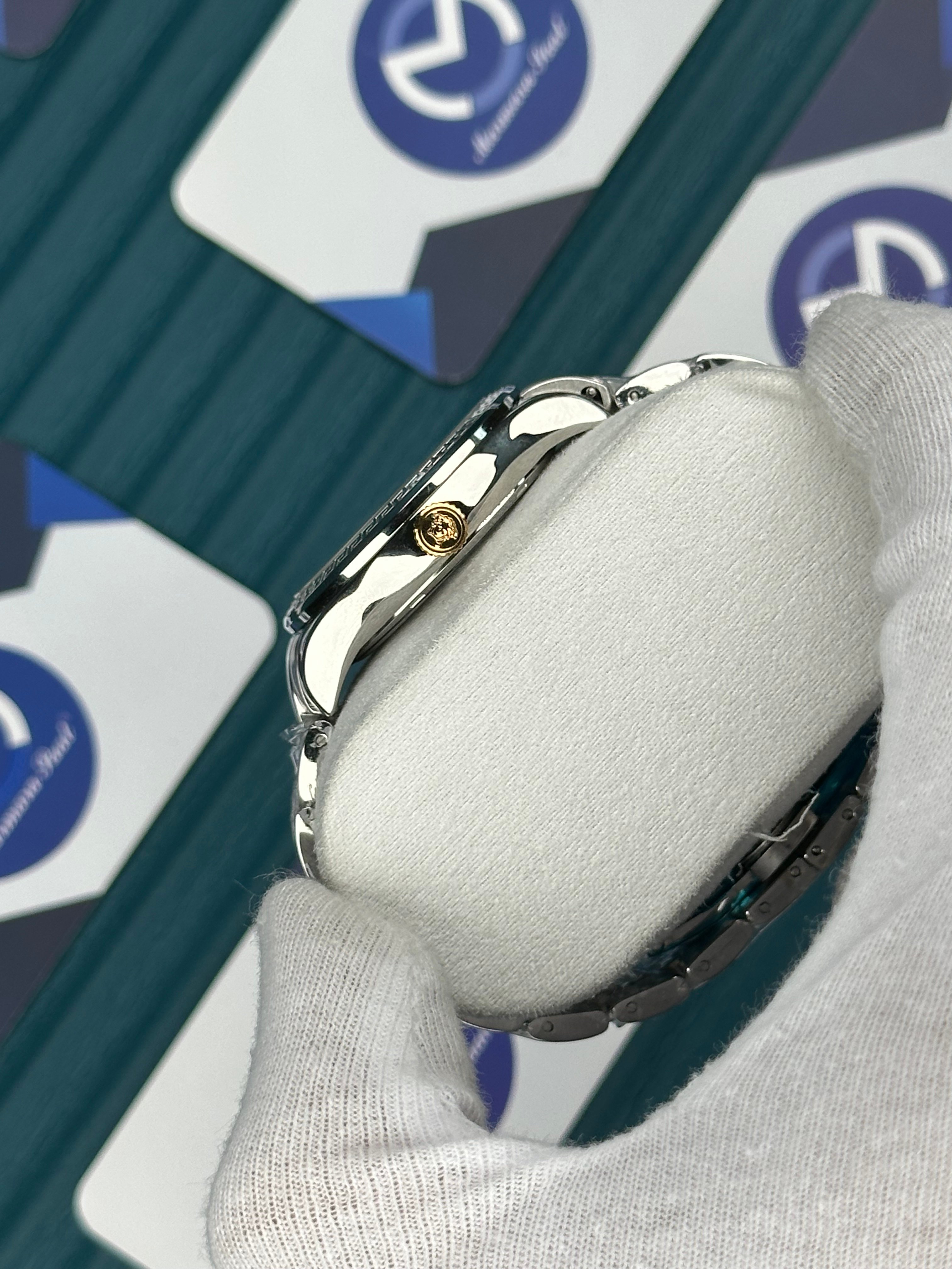 VERSACE 36 BLACK DIAL WHITE DETAIL SILVER JUBILEE