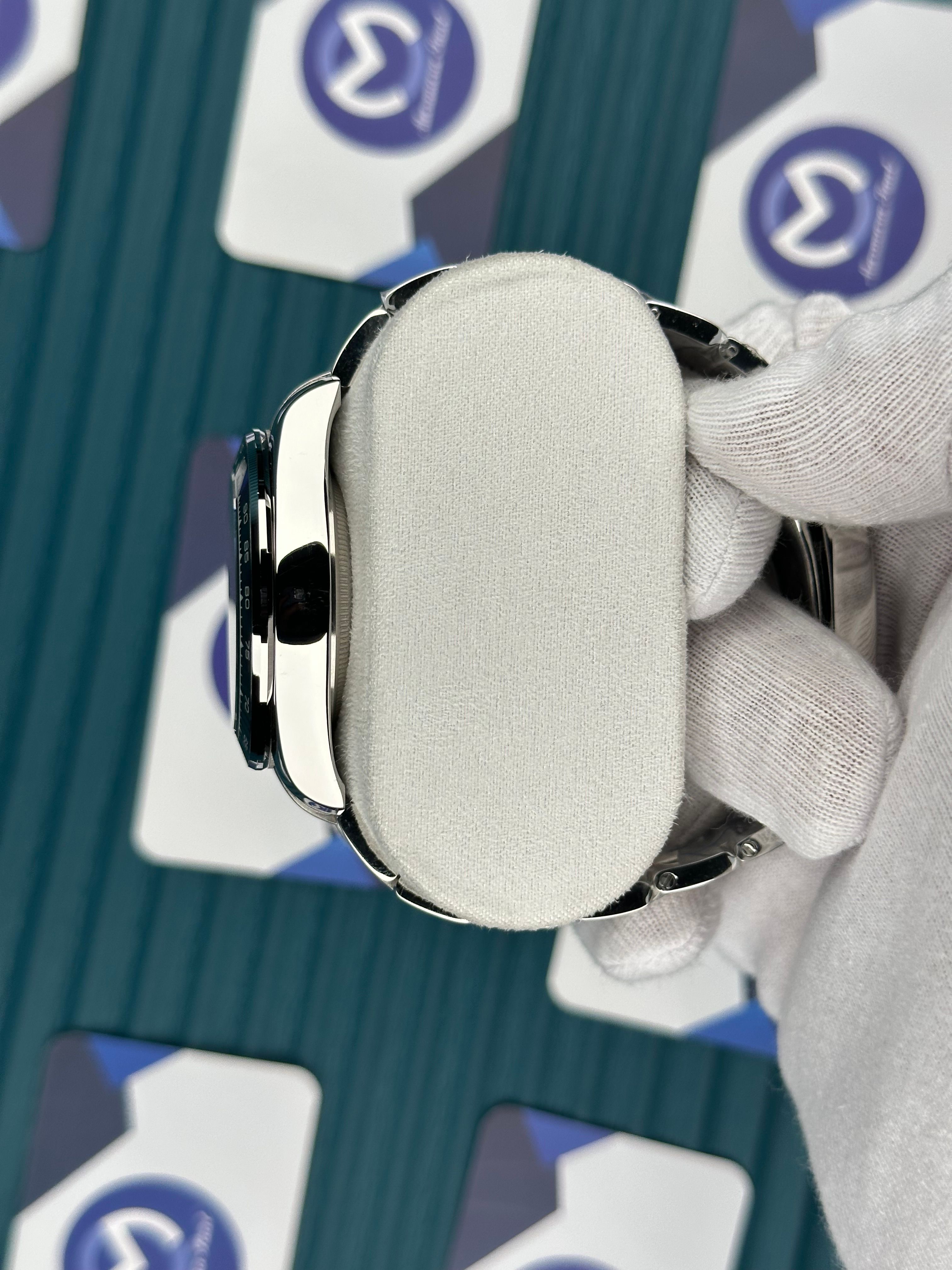 ROLEX DAYTONA WHITE DIAL PANDA SILVER OYSTER