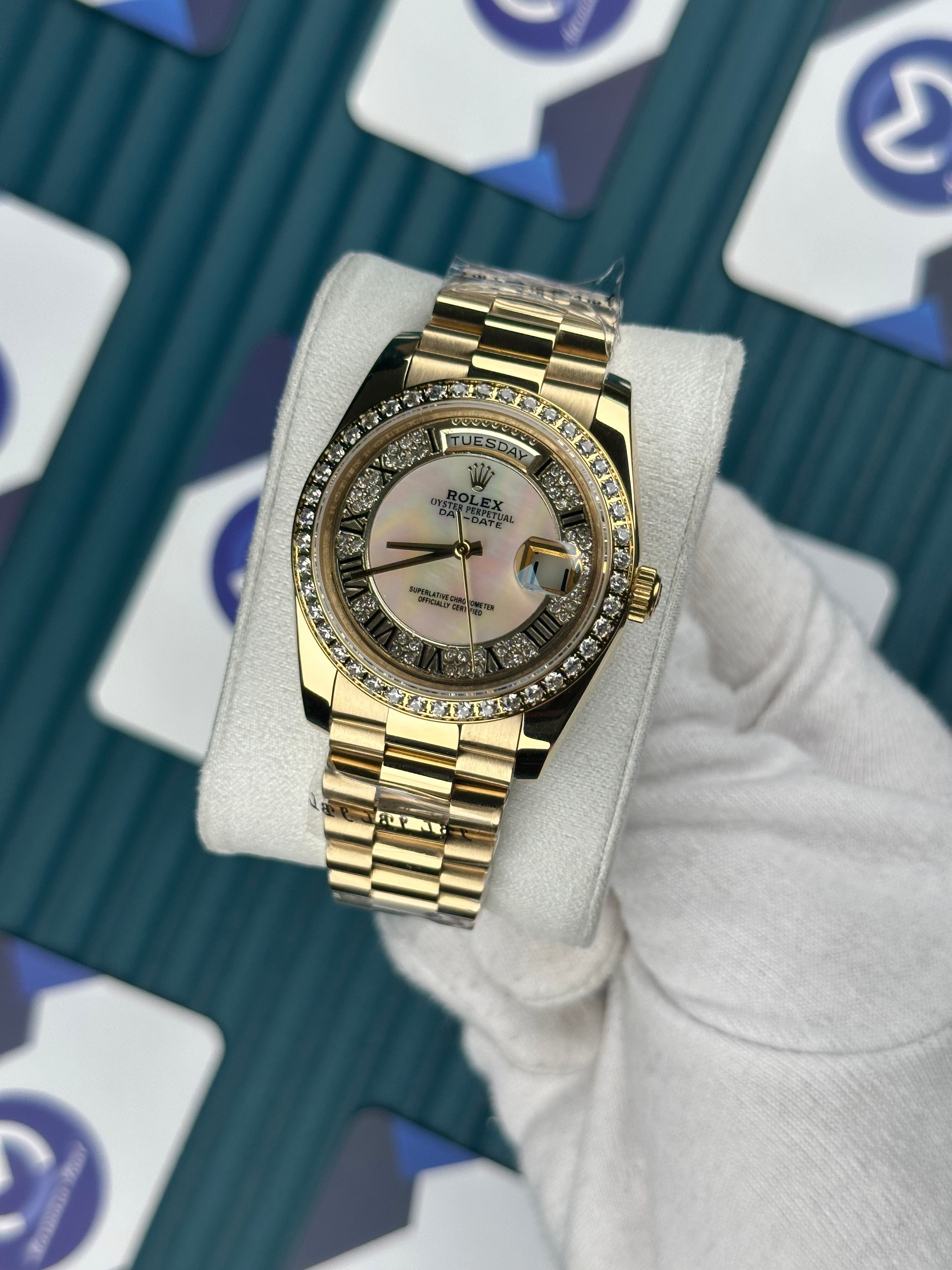 ROLEX 36 DAYDATE SEDEFLİ BEYAZ ROMA INDEX PIRLANTA GOLD PRESIDENT